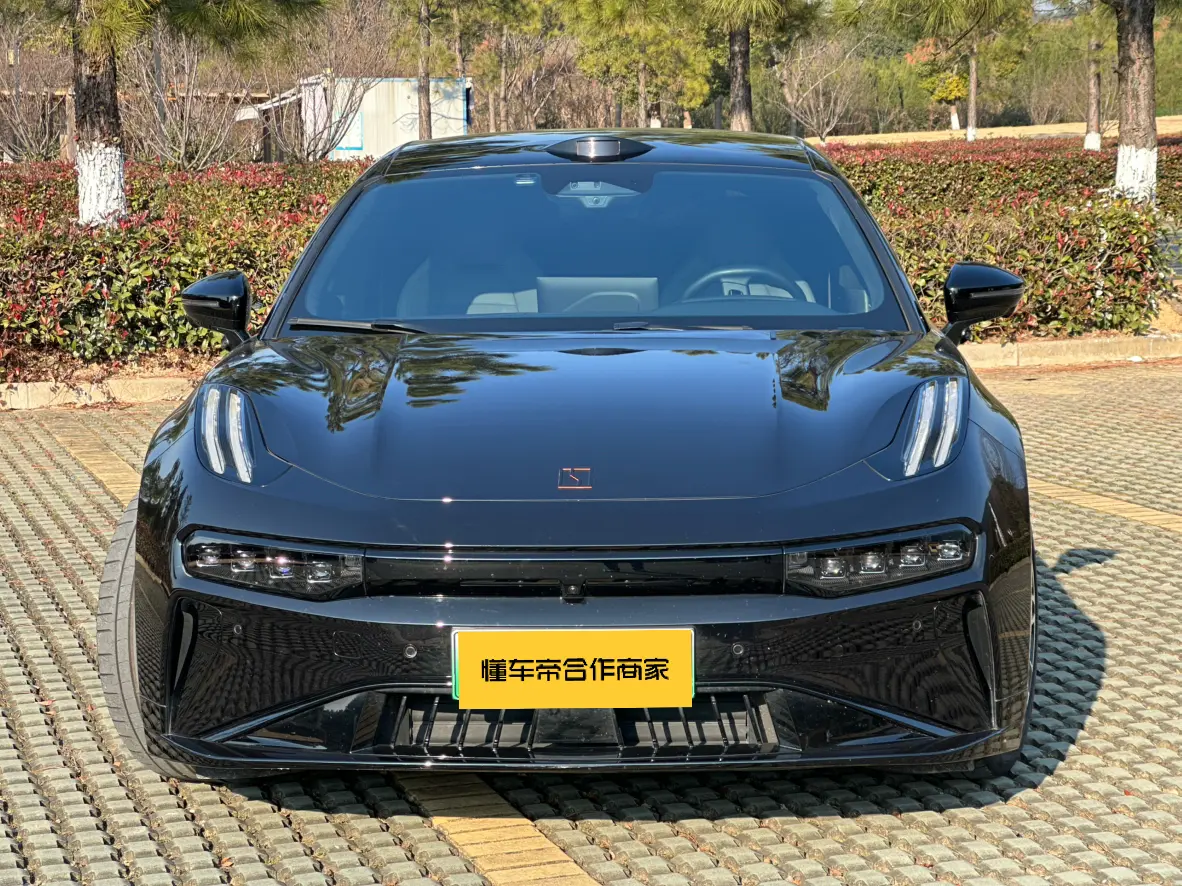 ZEEKR 001  из Китая