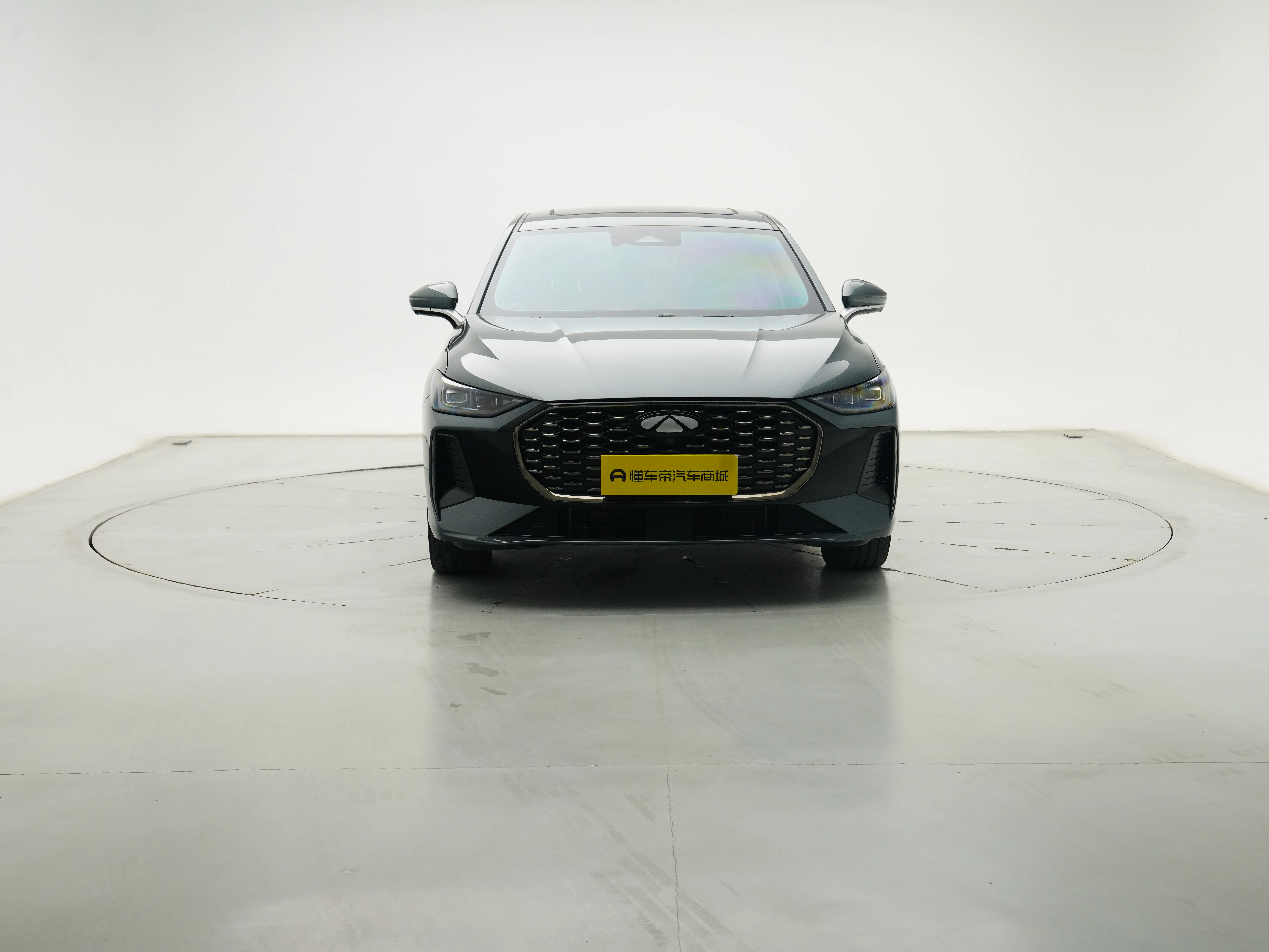 Chery Fengyun A8L  из Китая