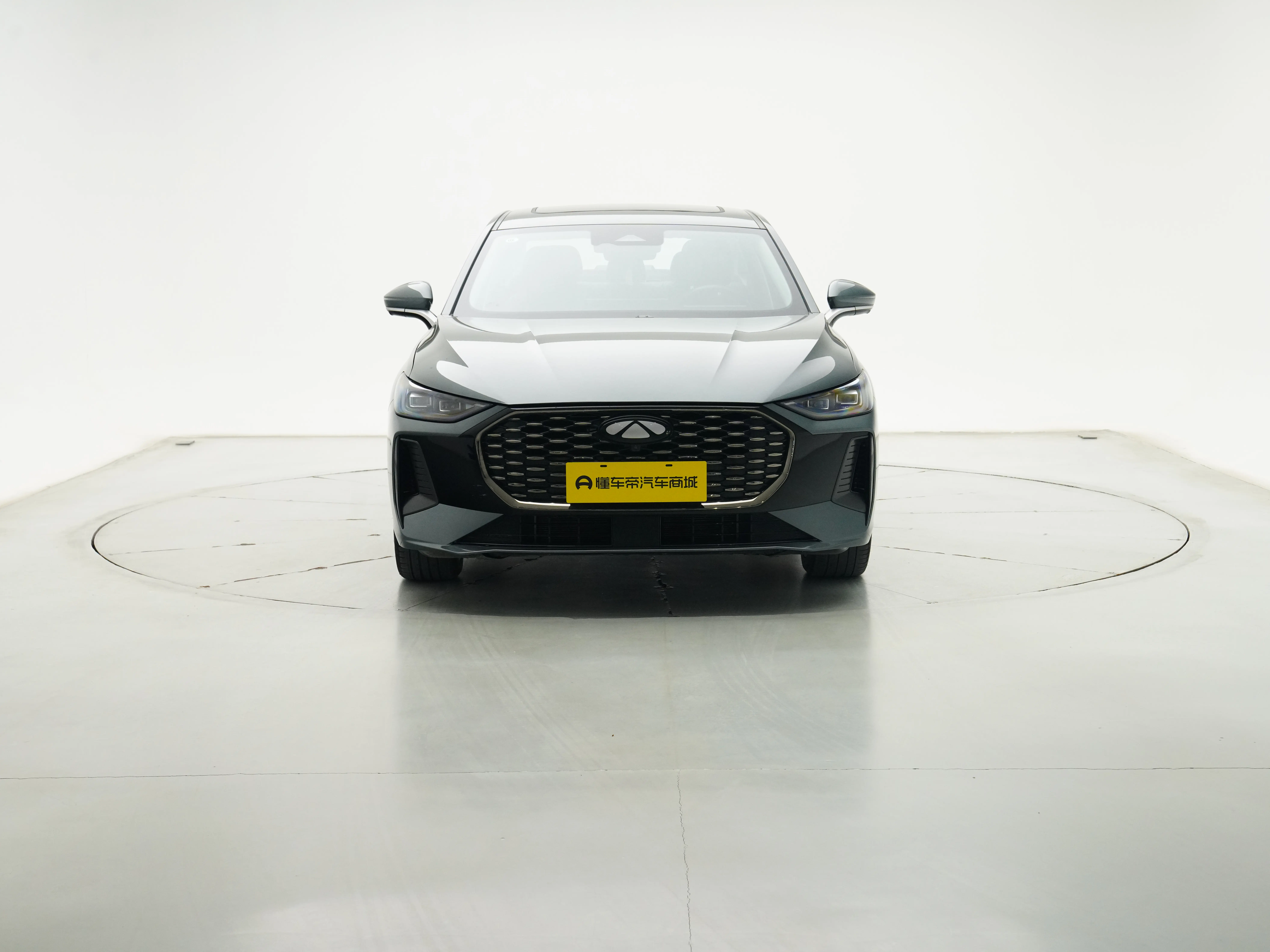 Chery Fengyun A8L  из Китая