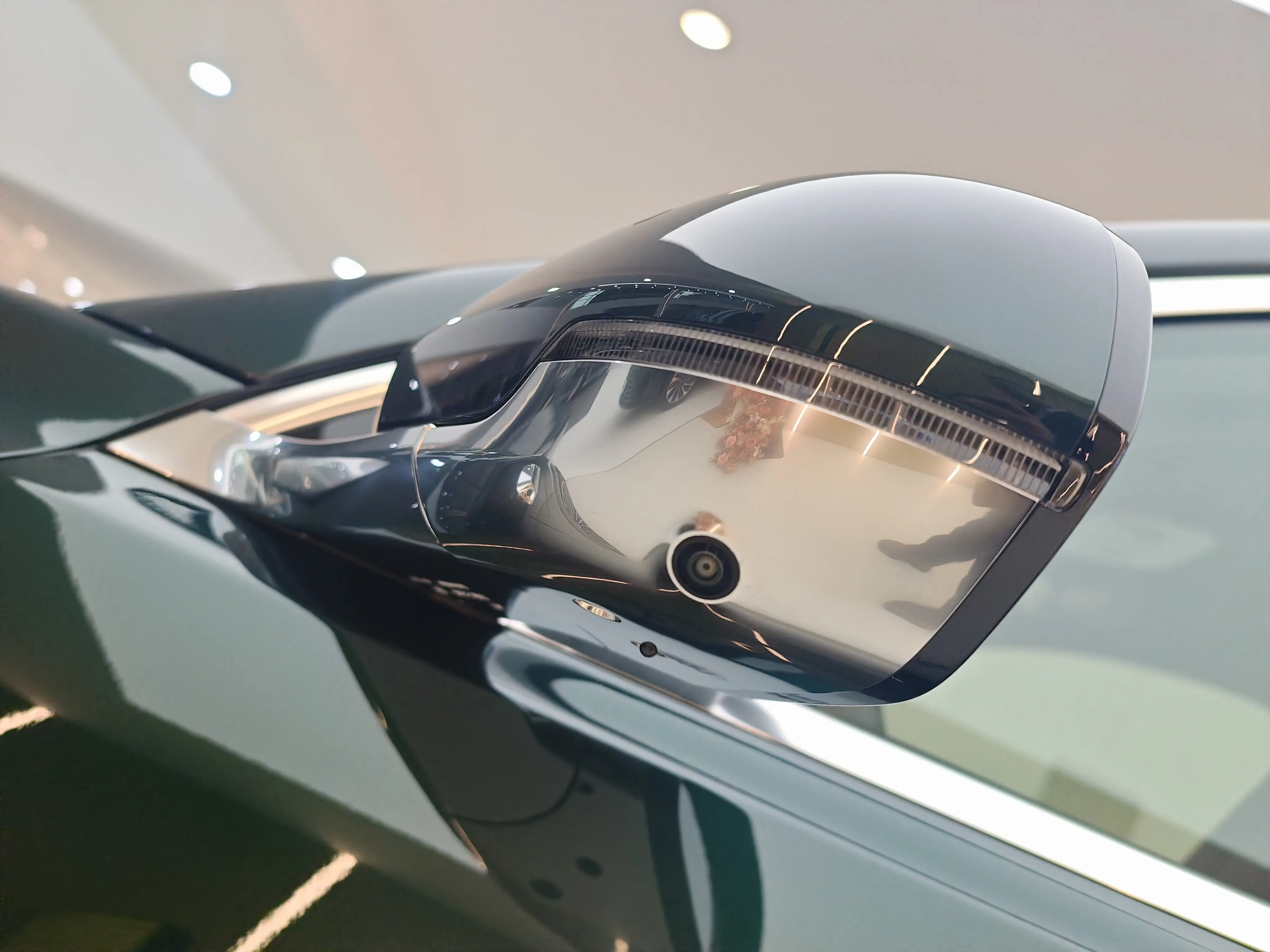 AITO QJM8  из Китая