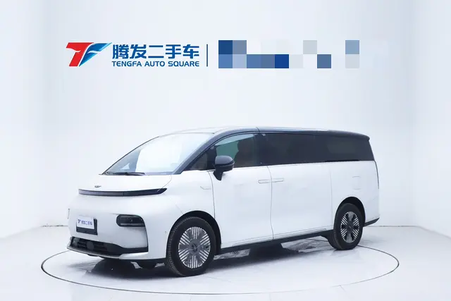Geely Yizhen L380  из Китая