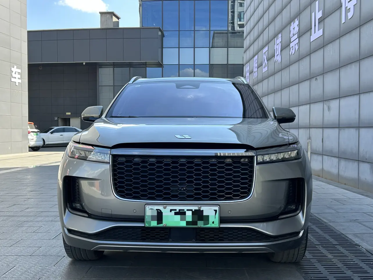 Li ONE (Ideal ONE)  из Китая