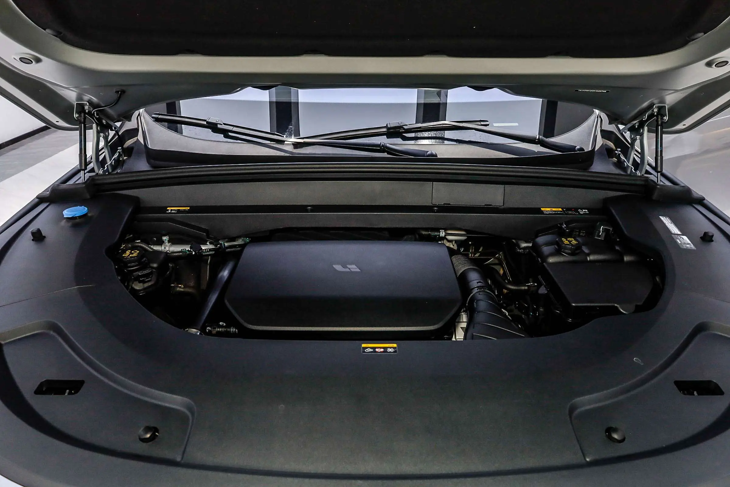 Li L7 (Ideal L7)  из Китая