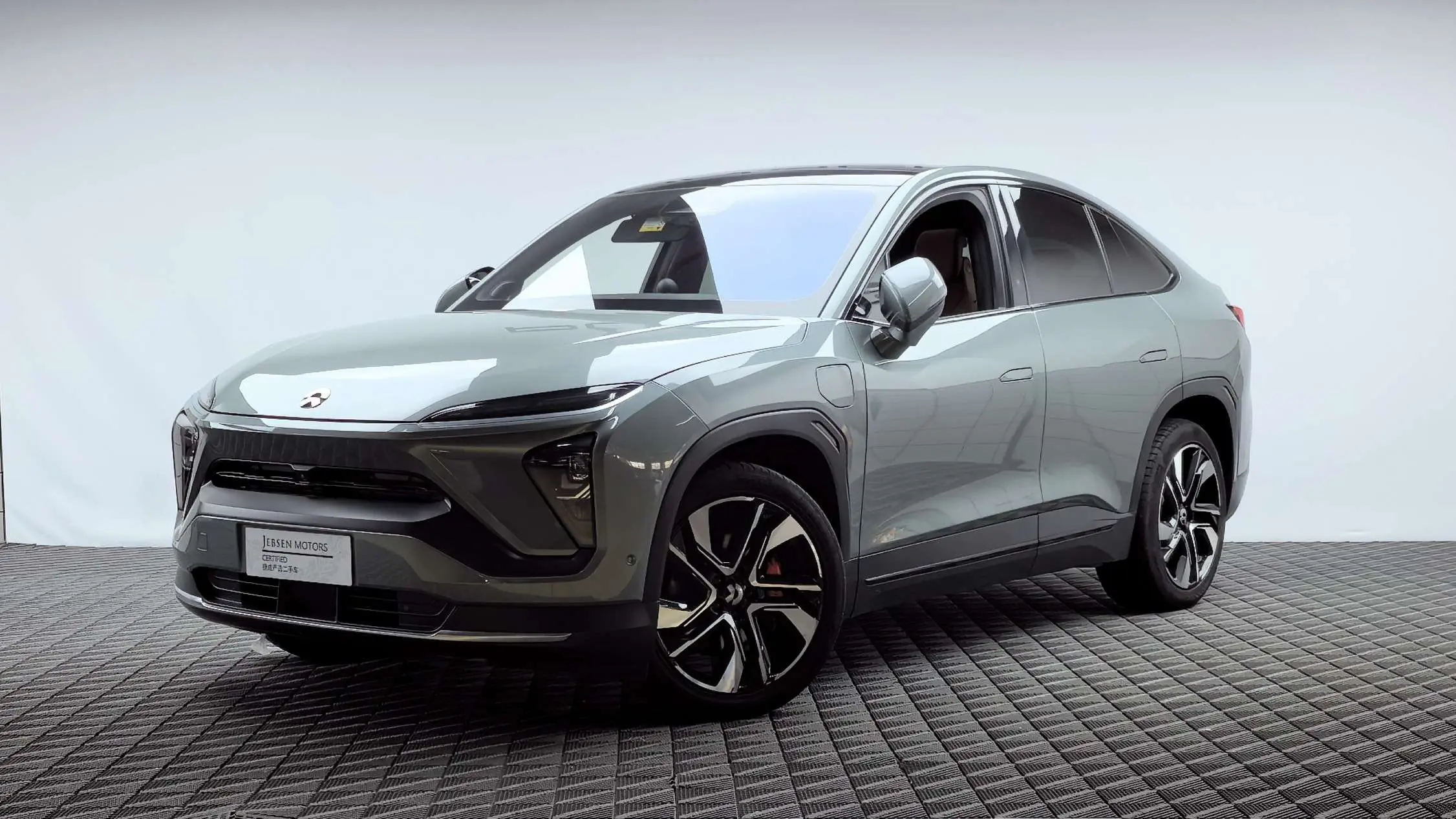 NIO EC6  из Китая