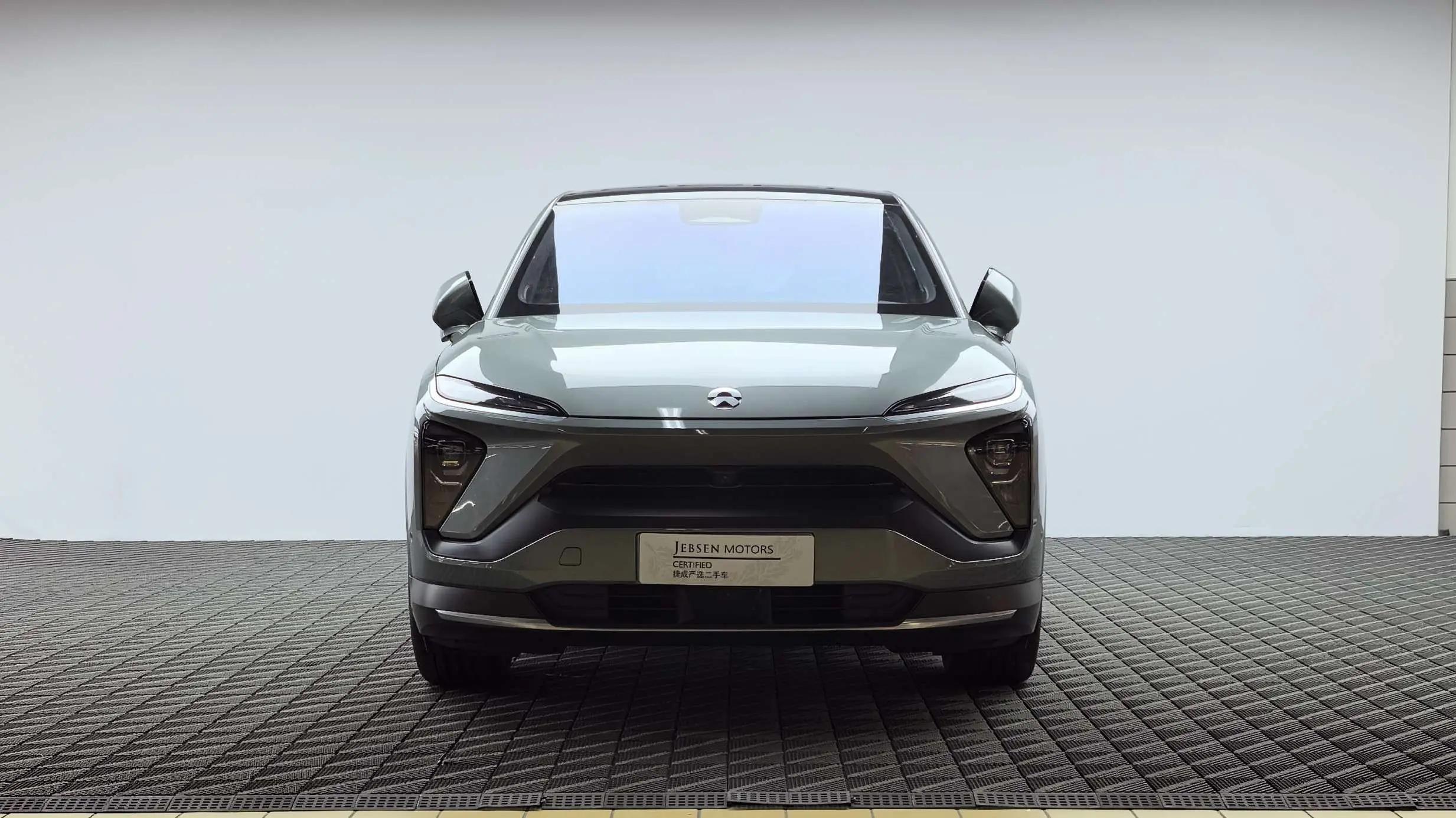 NIO EC6  из Китая