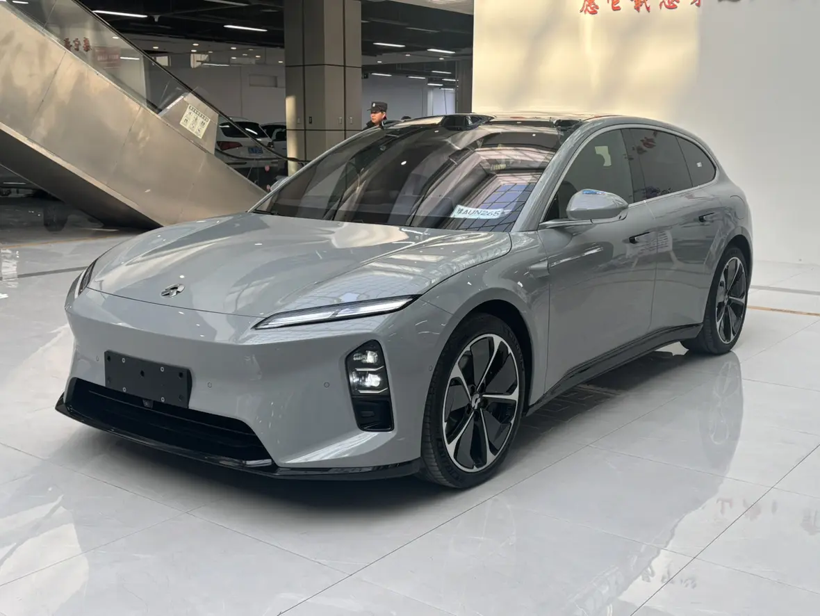 NIO ET5T  из Китая