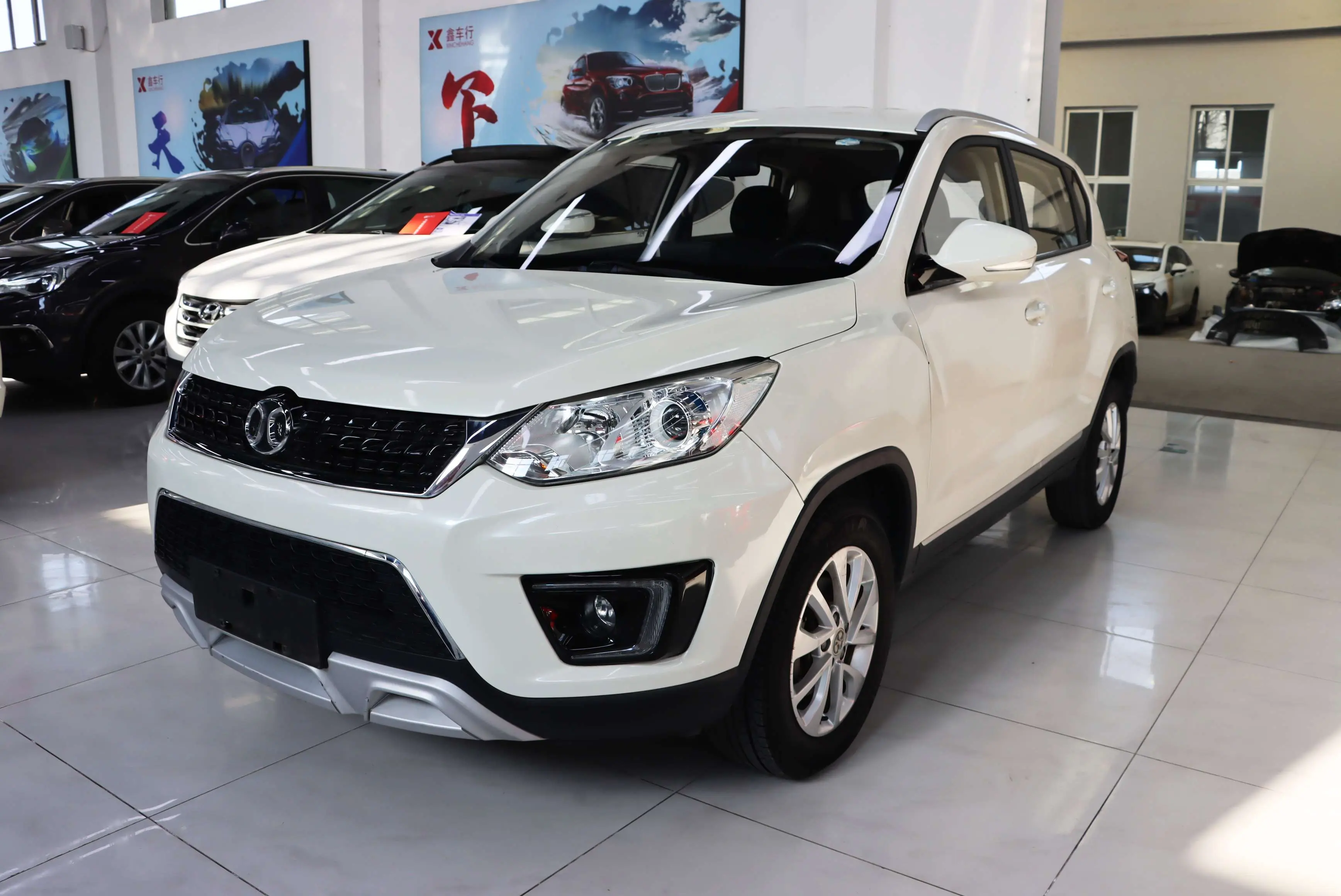 BAIC Shenbao X35  из Китая