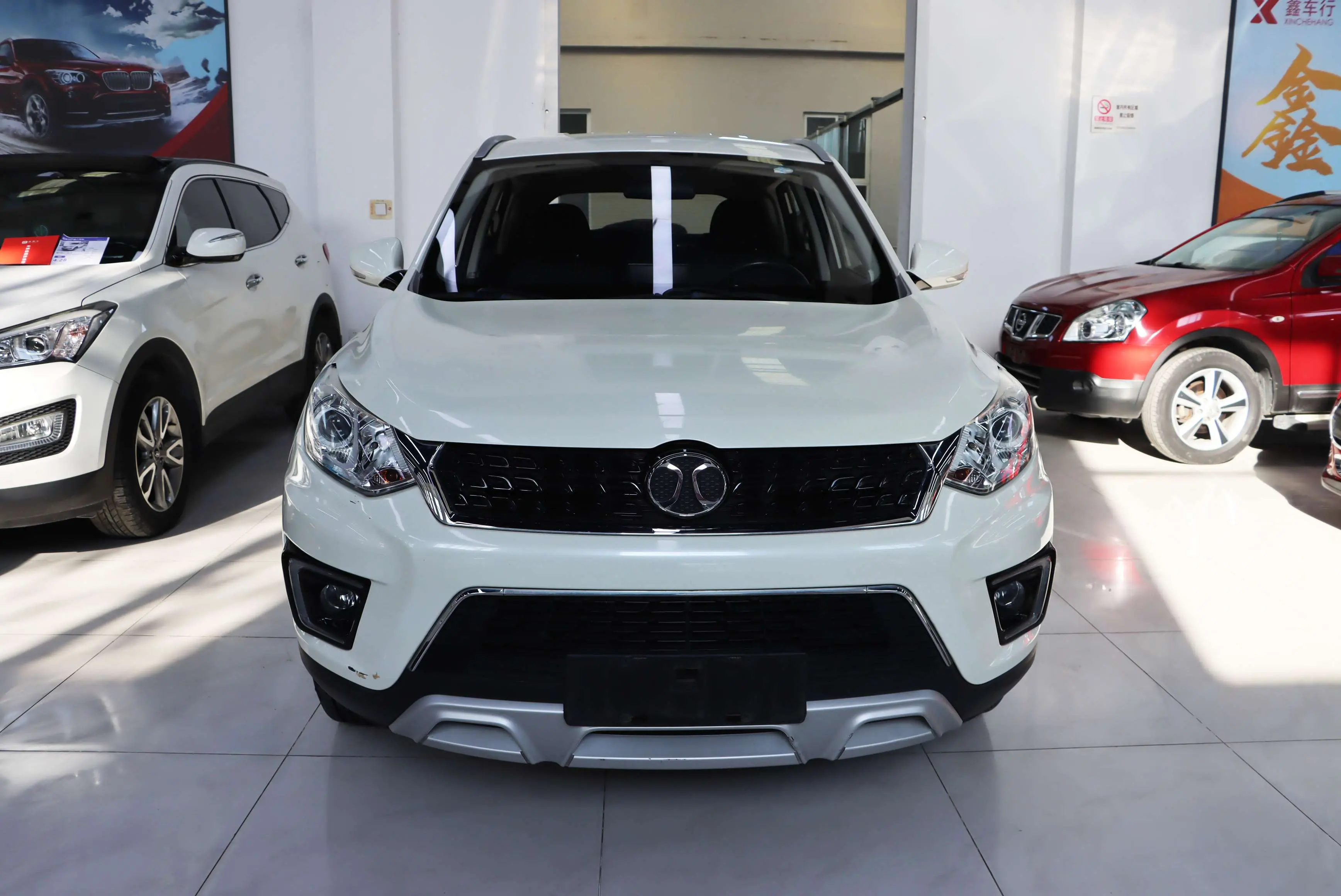 BAIC Shenbao X35  из Китая