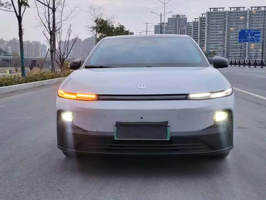 Leapmotor Leap running B01  из Китая