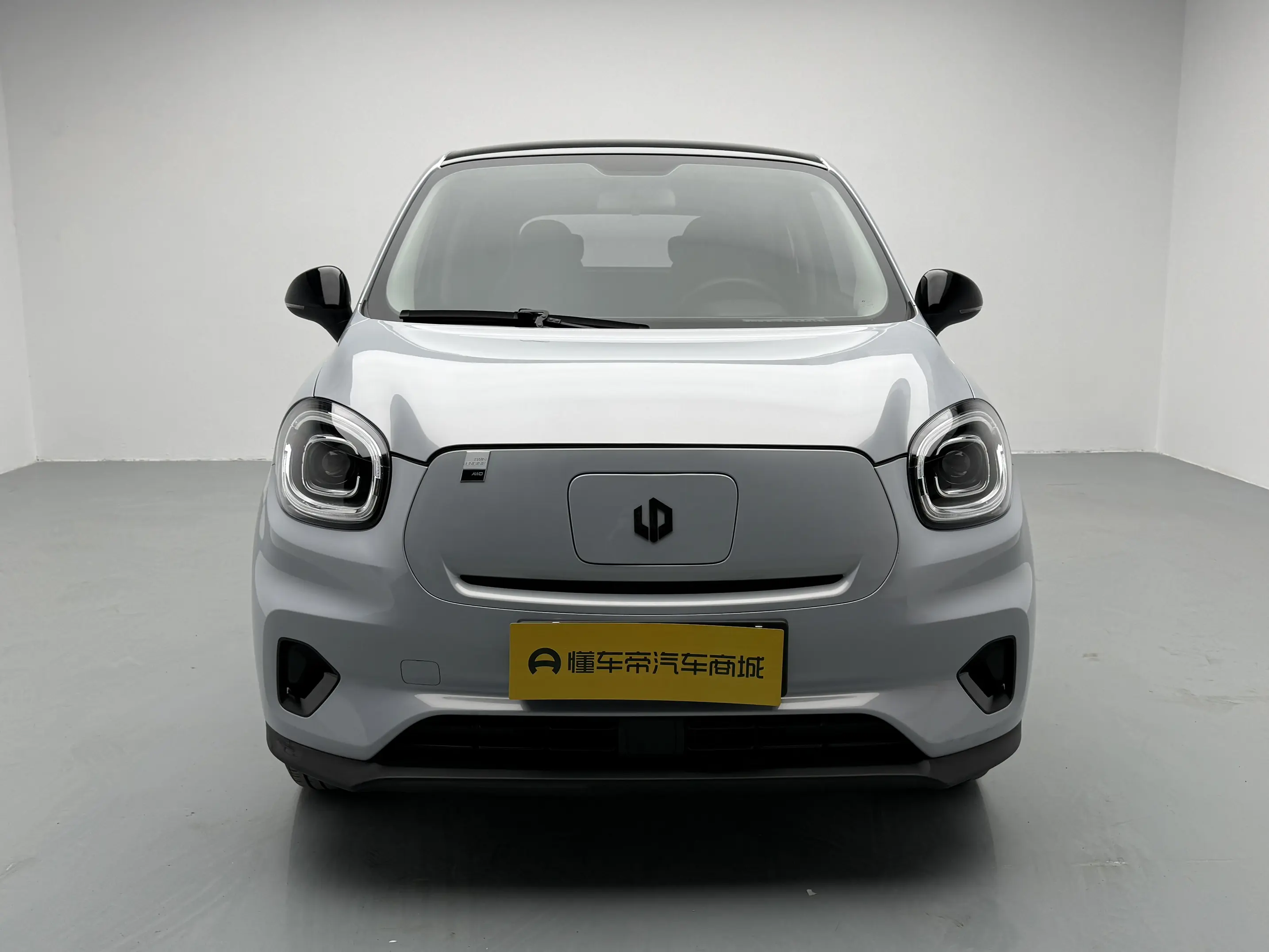 Leapmotor Zero running T03  из Китая