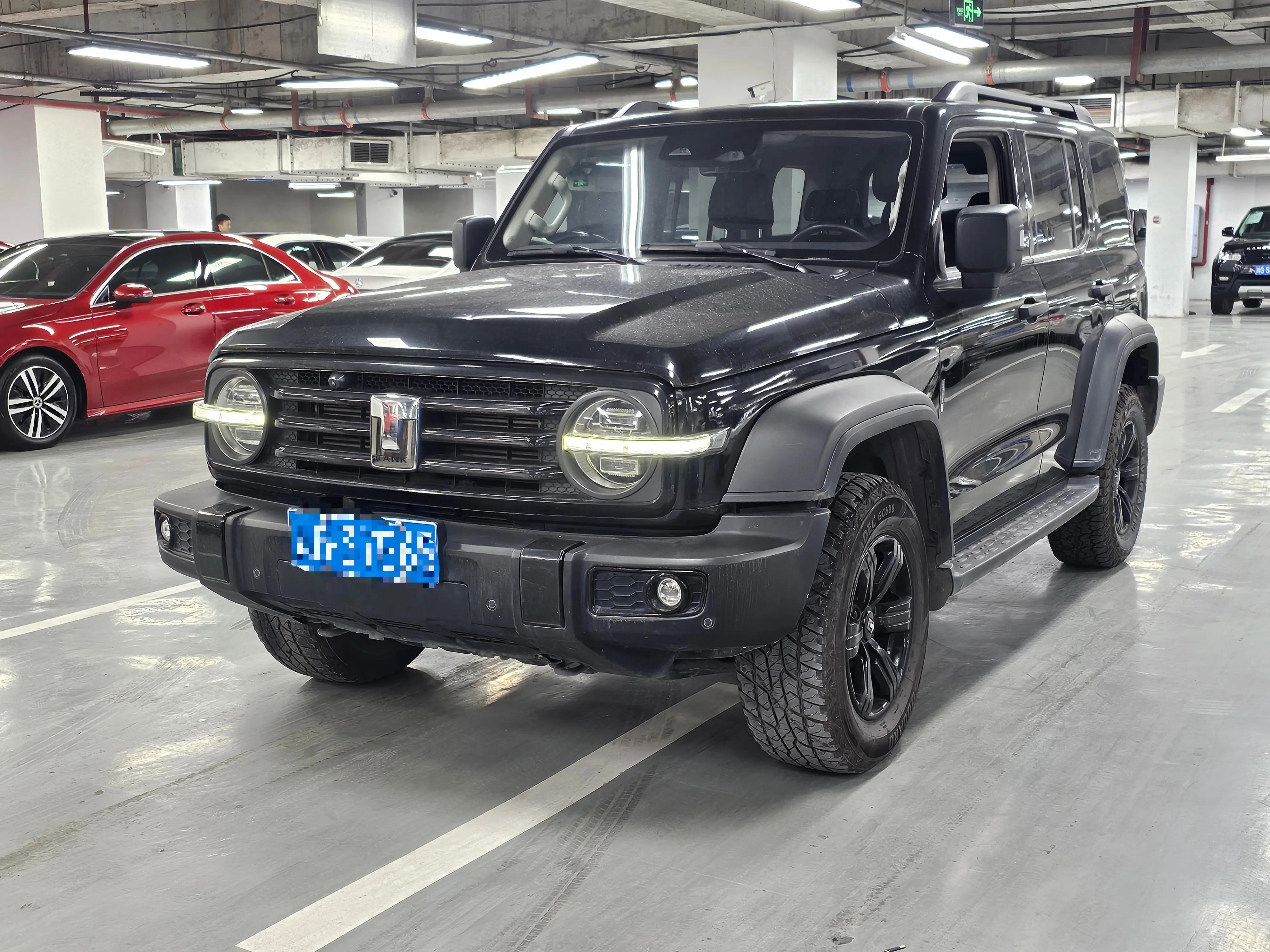 Tank 300  из Китая