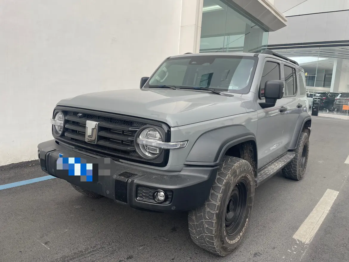 Tank 300  из Китая