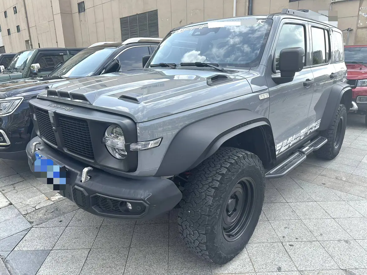 Tank 300  из Китая