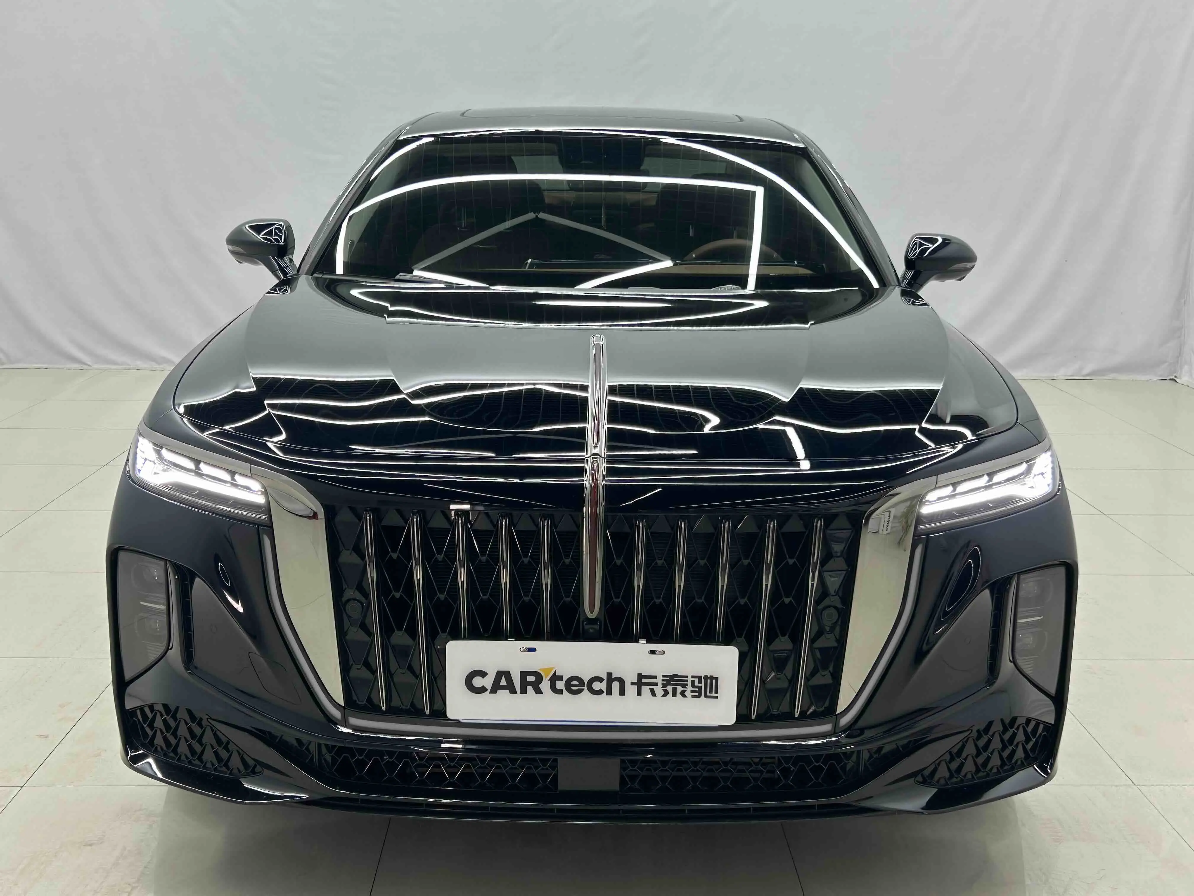 Hongqi H9  из Китая