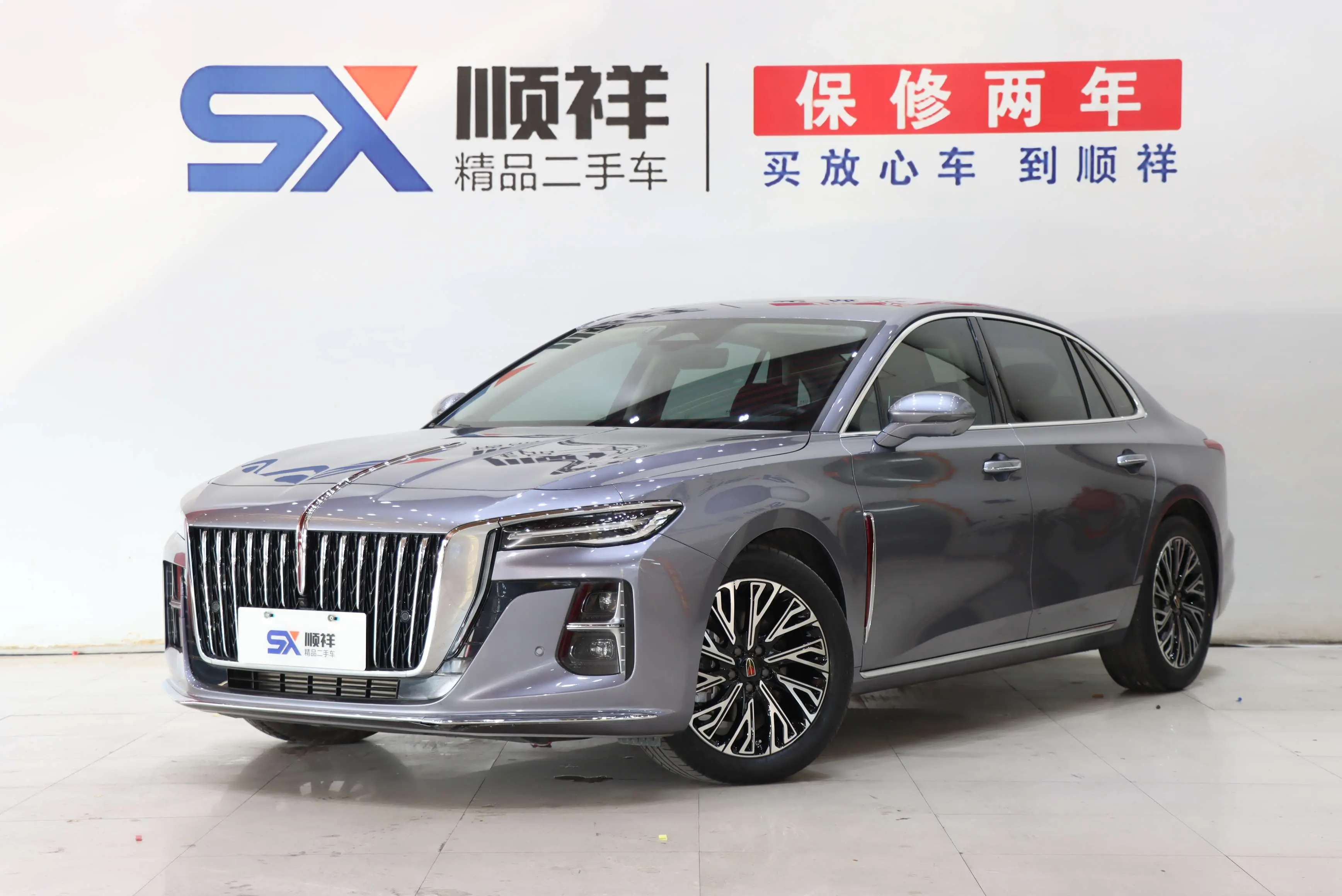 Hongqi H5  из Китая