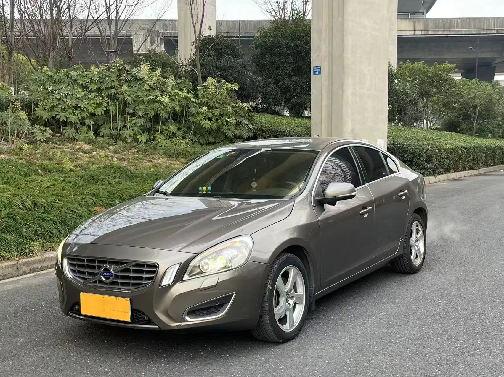Volvo S60  из Китая
