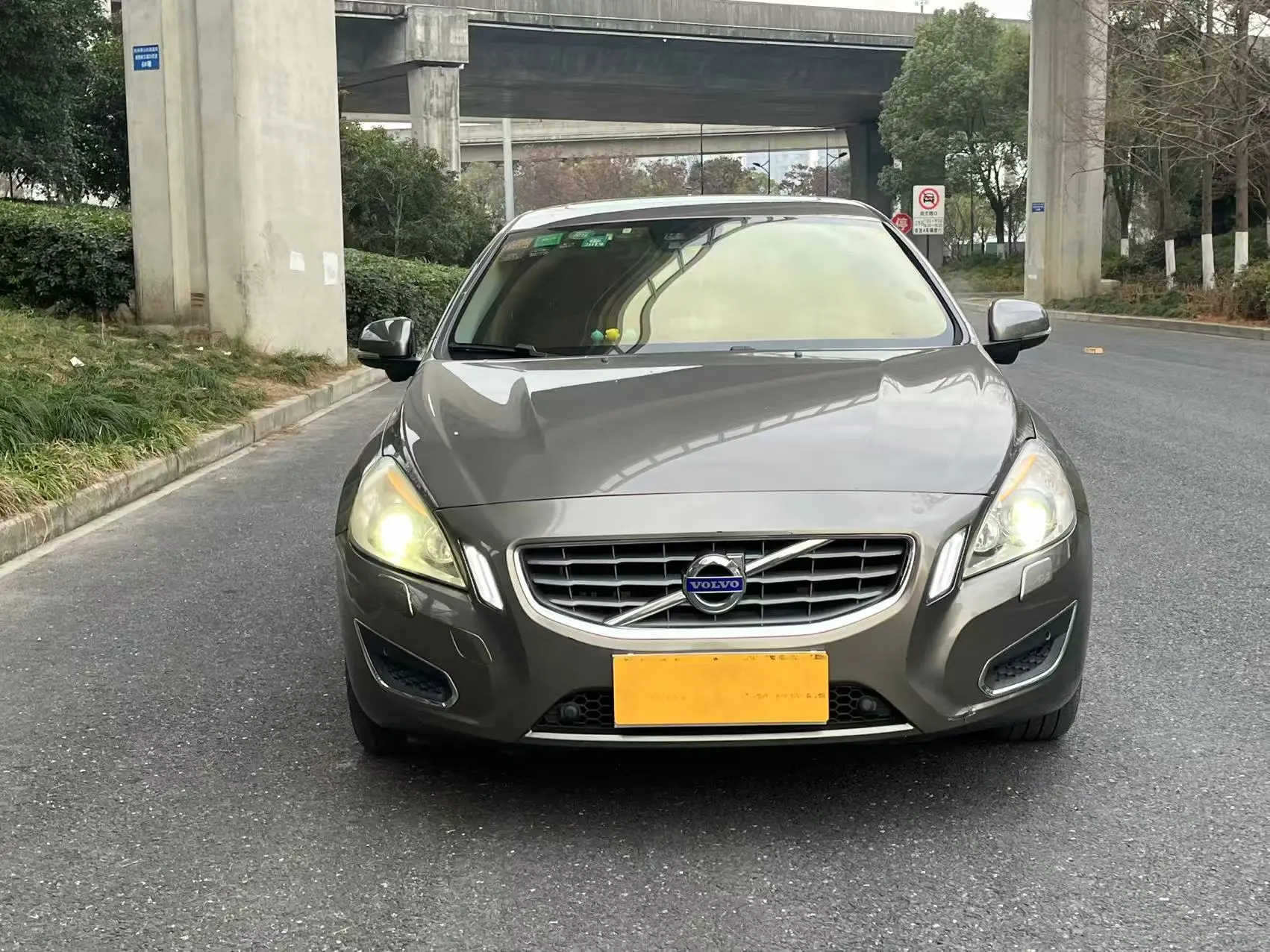 Volvo S60  из Китая