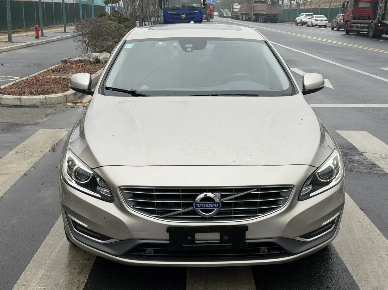 Volvo S60  из Китая