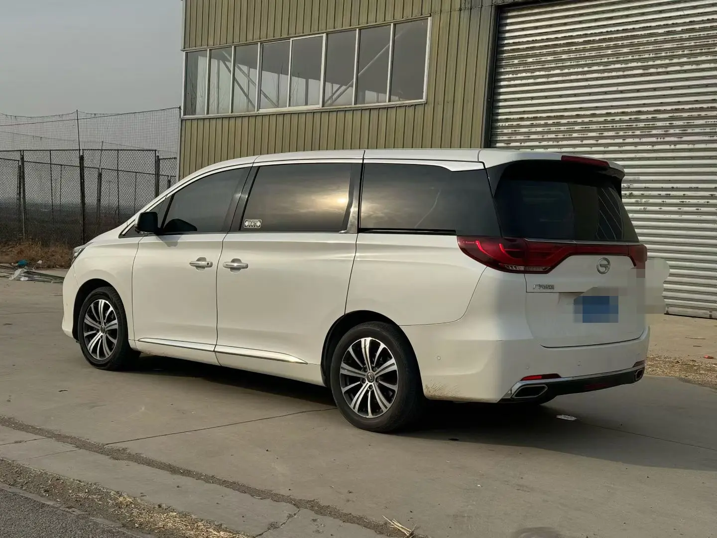 GAC Trumpchi M8  из Китая