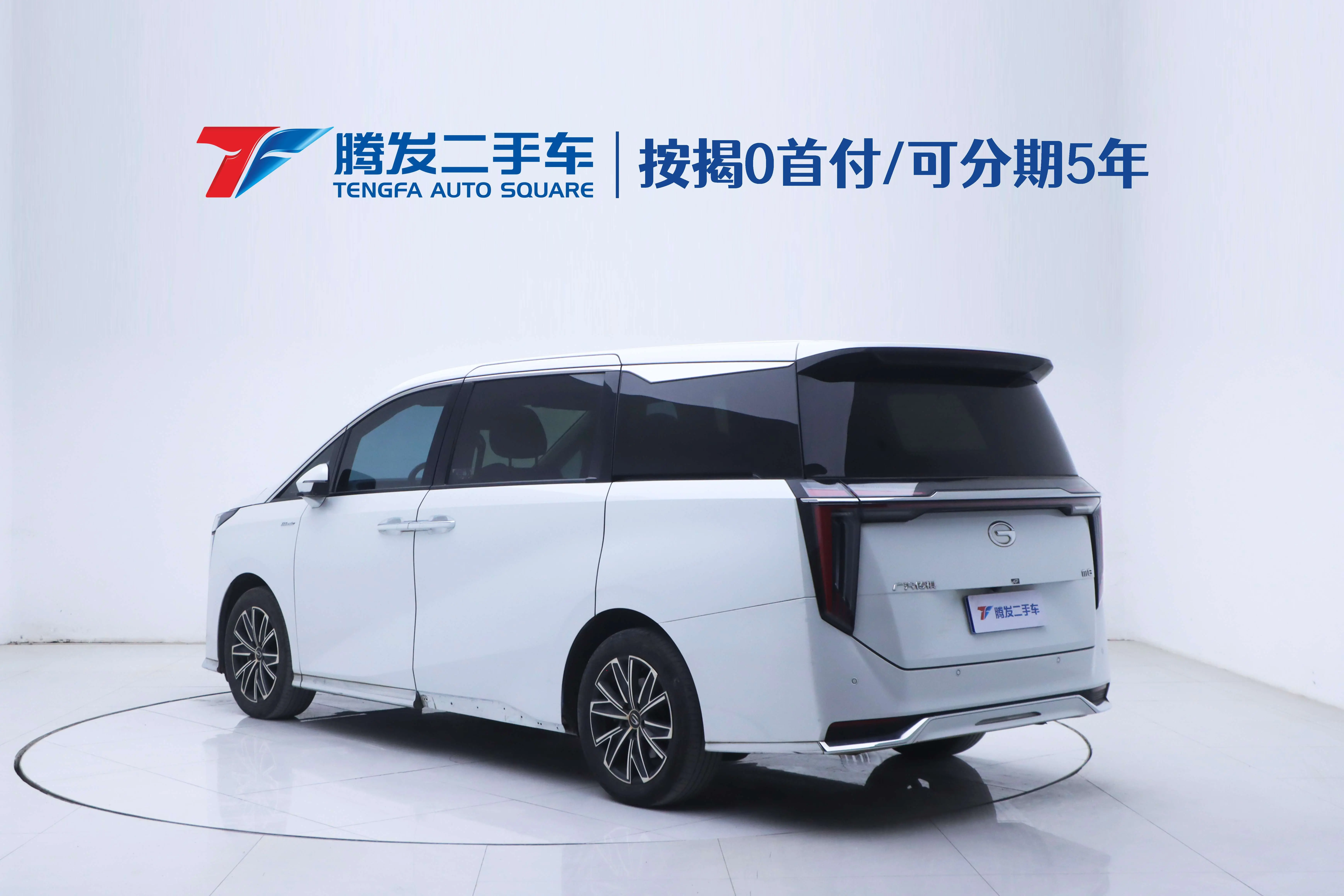 GAC Trumpchi M8  из Китая