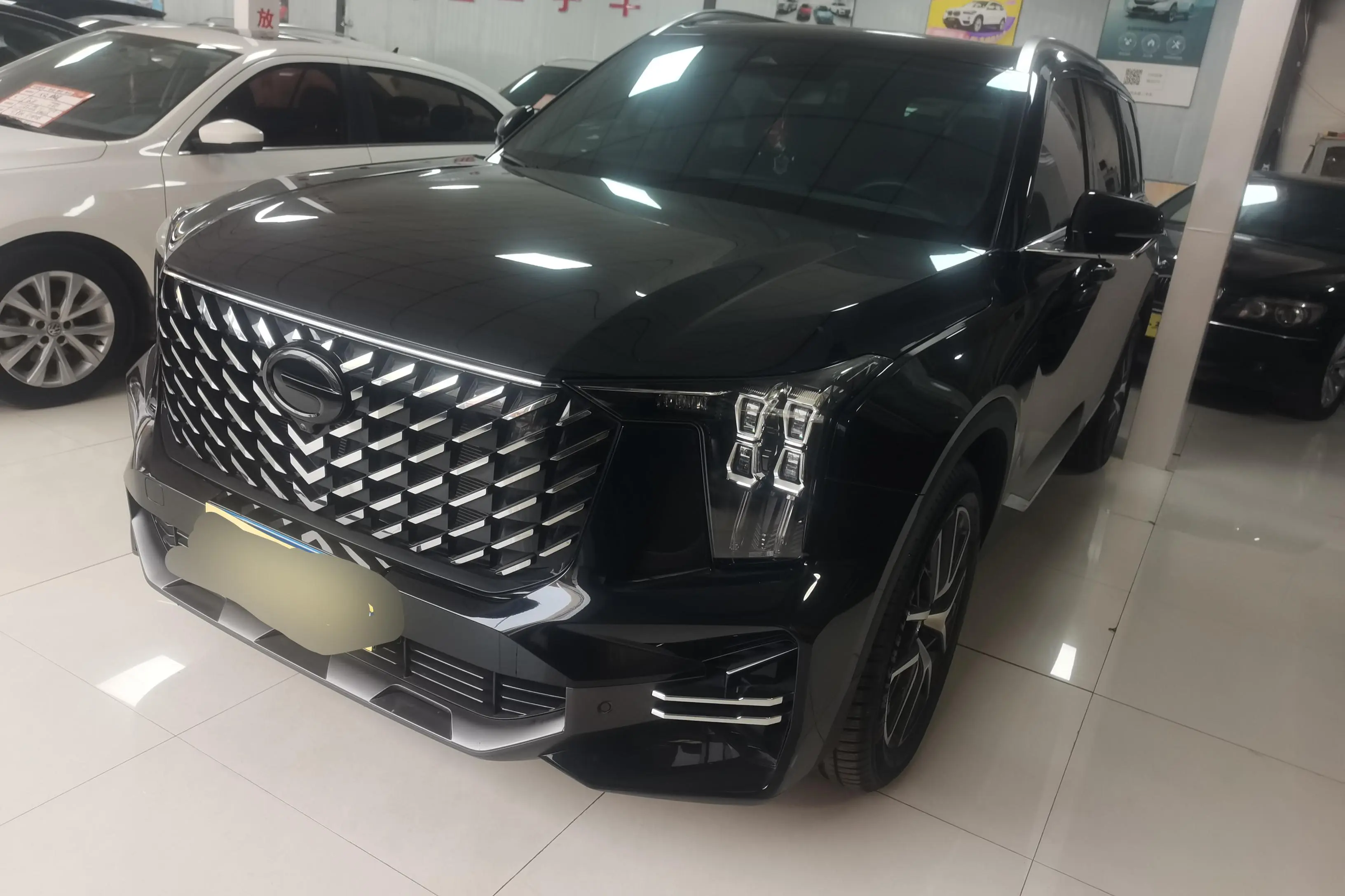 GAC Trumpchi GS8  из Китая