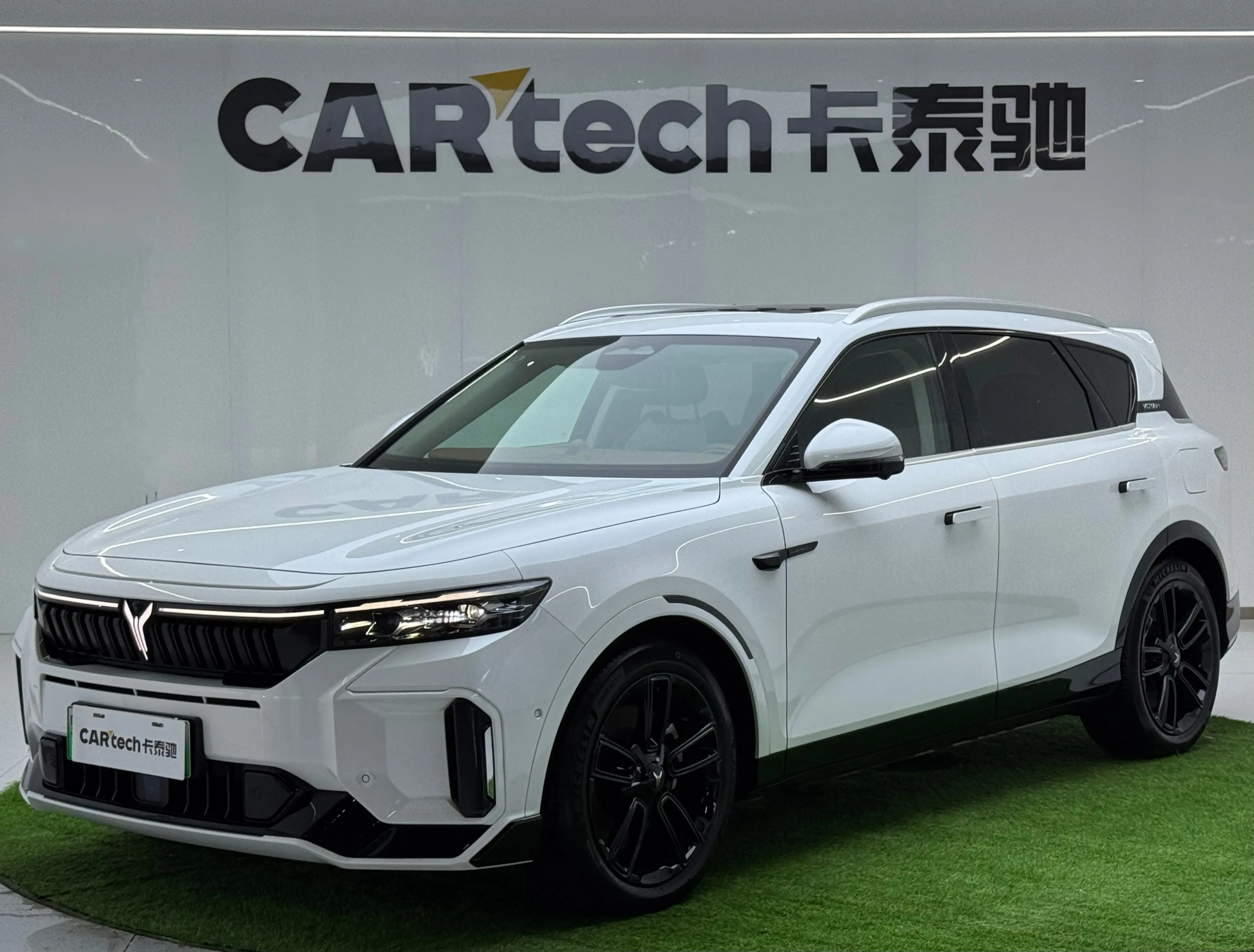 Voyah Lantu FREE  из Китая