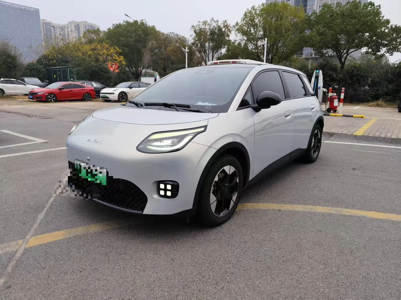 AION UT  из Китая