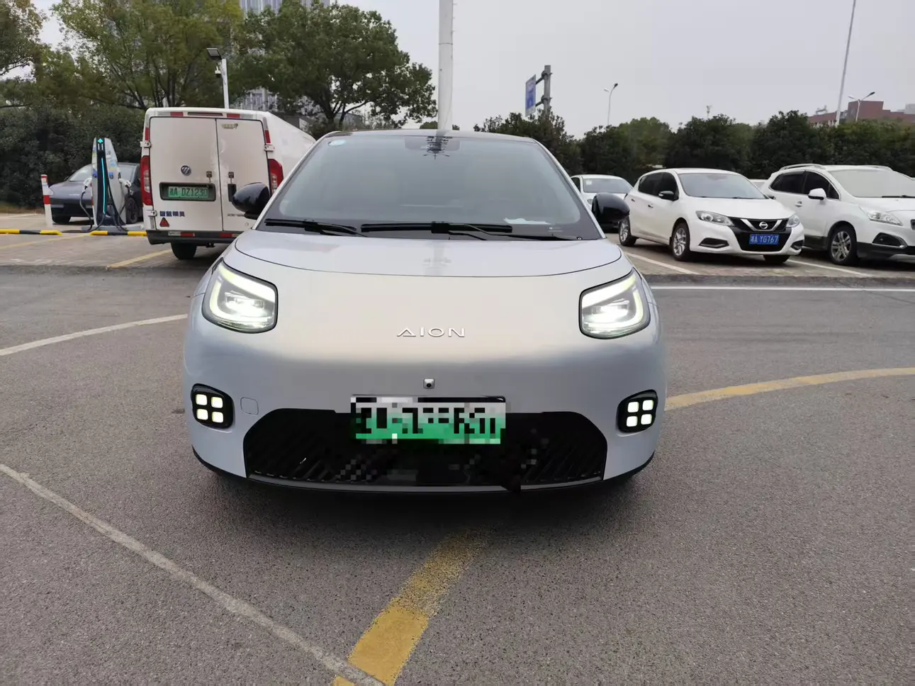 AION UT  из Китая