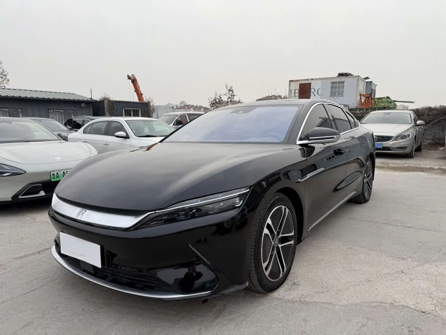 BYD Han EV  из Китая