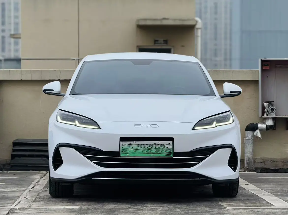 BYD Seal 06DM  из Китая