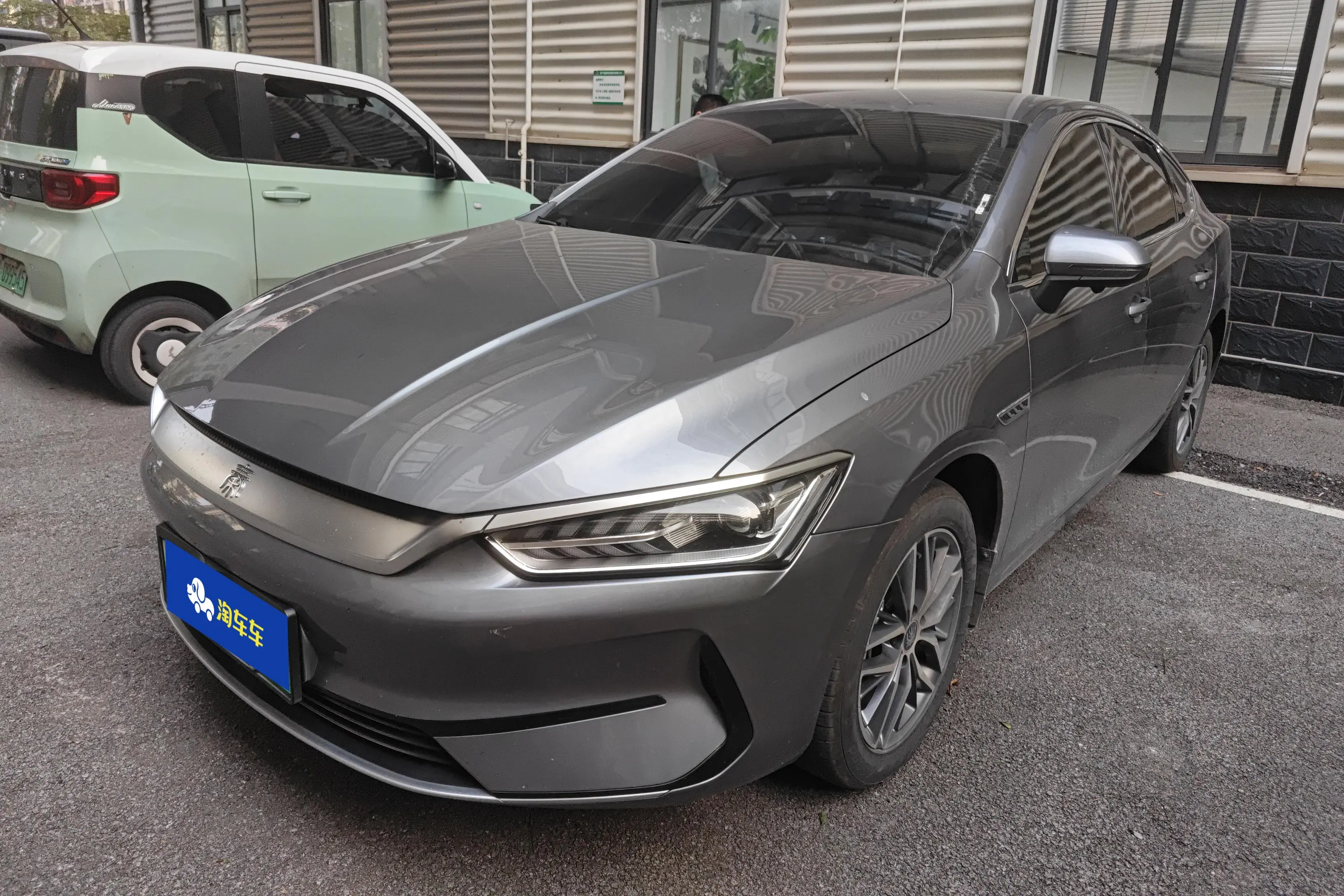 BYD Qin PLUS EV  из Китая
