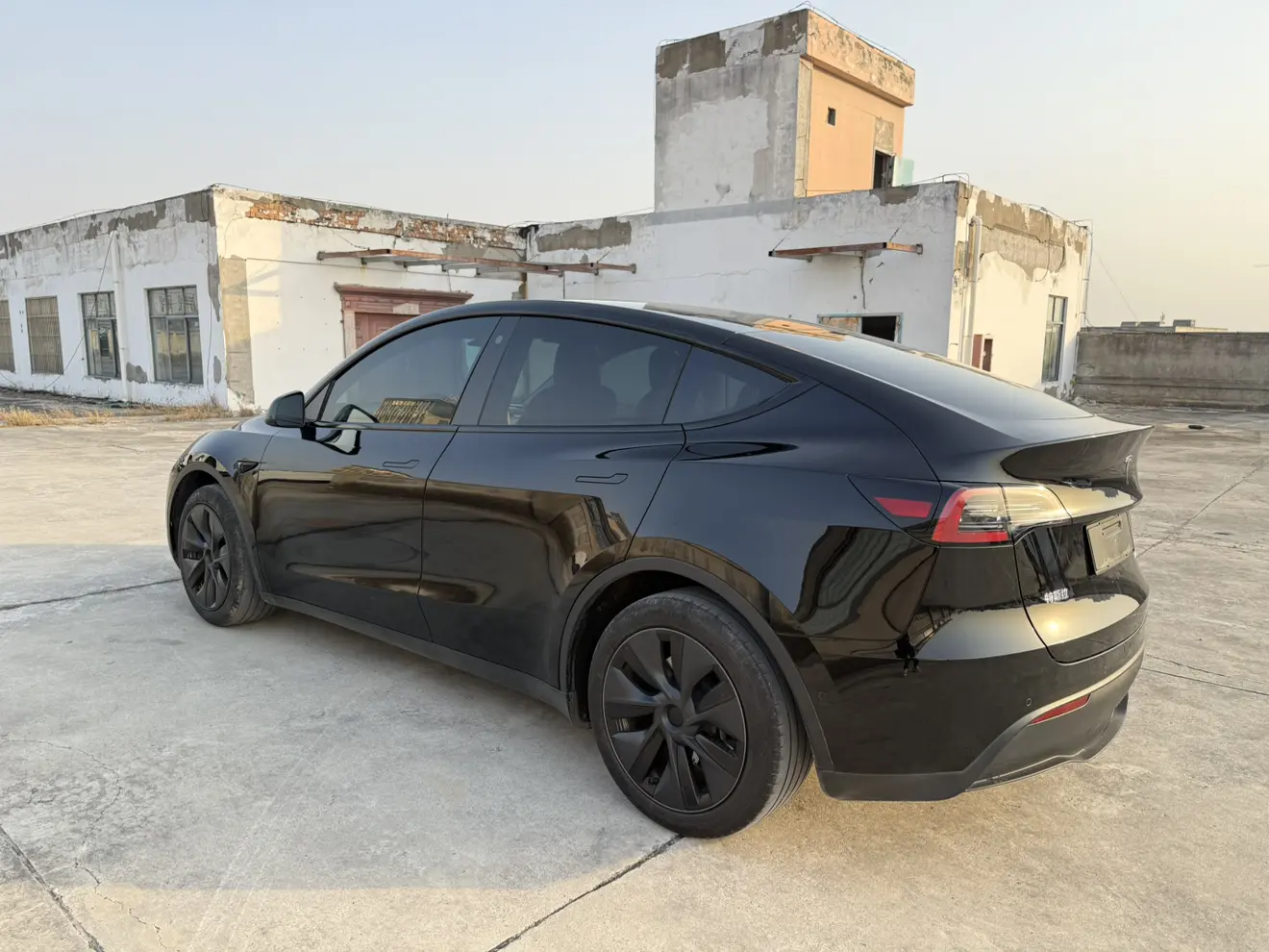 Tesla Model Y  из Китая