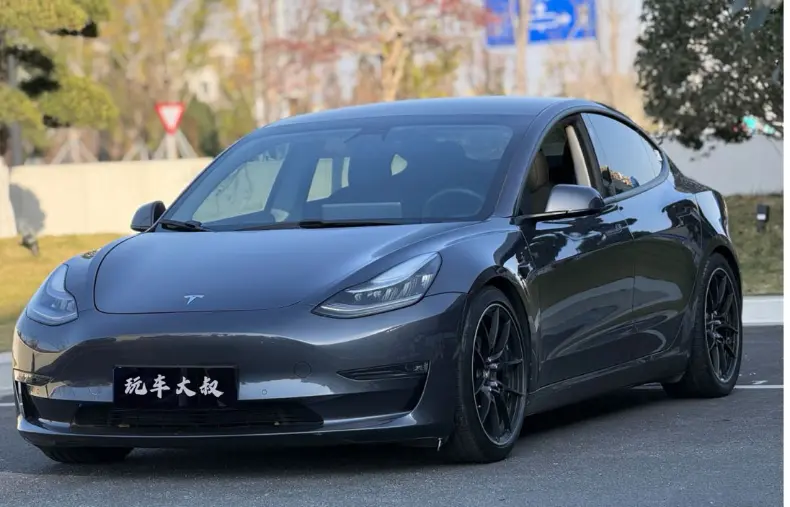 Tesla Model 3  из Китая