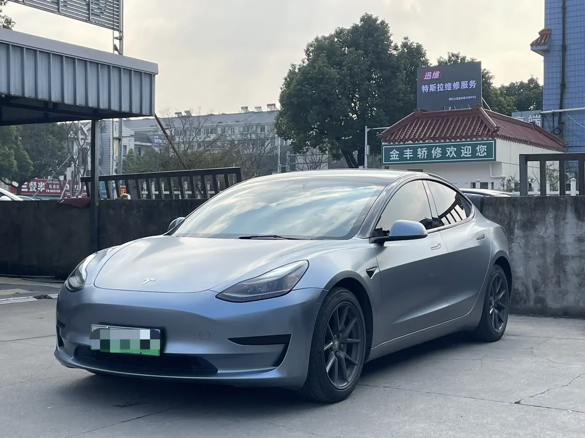 Tesla Model 3  из Китая