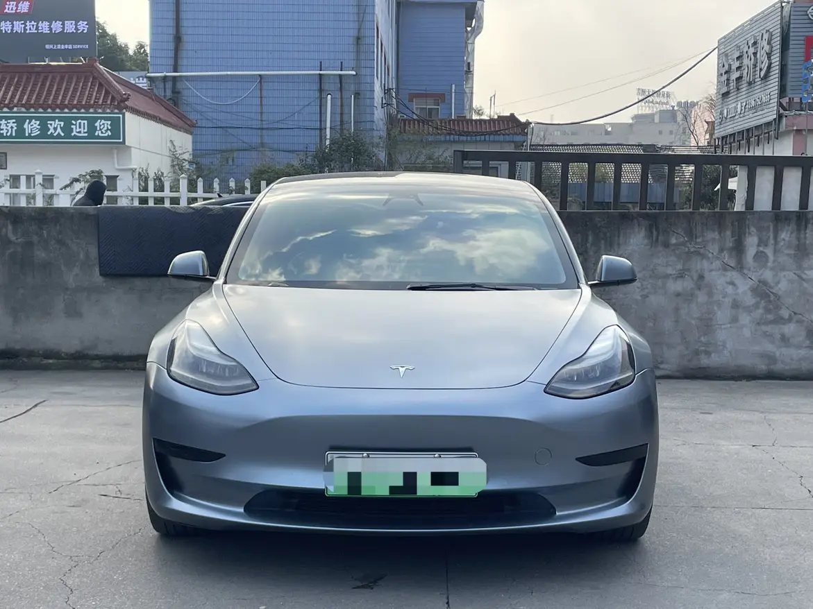 Tesla Model 3  из Китая
