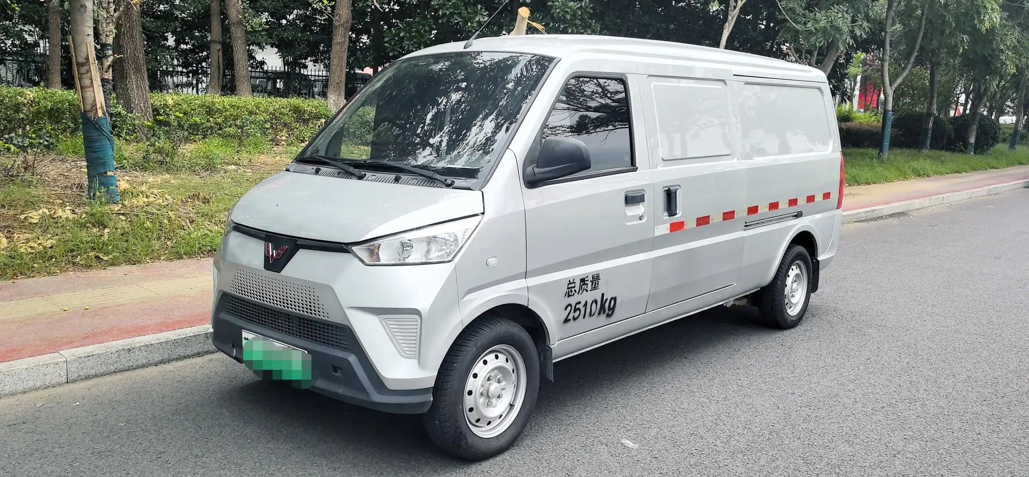 Wuling EV50  из Китая
