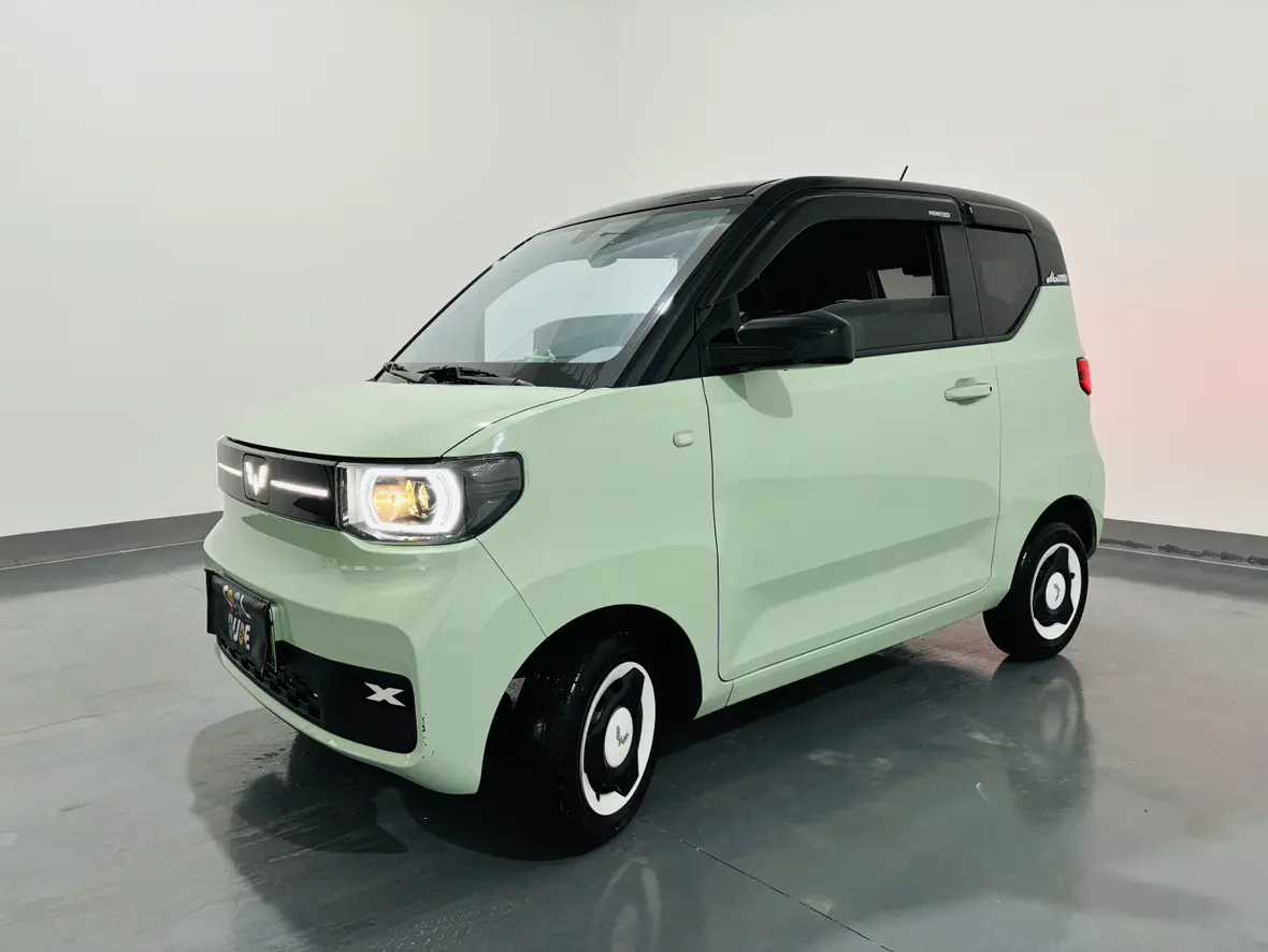 Wuling Hongguang MINIEV  из Китая