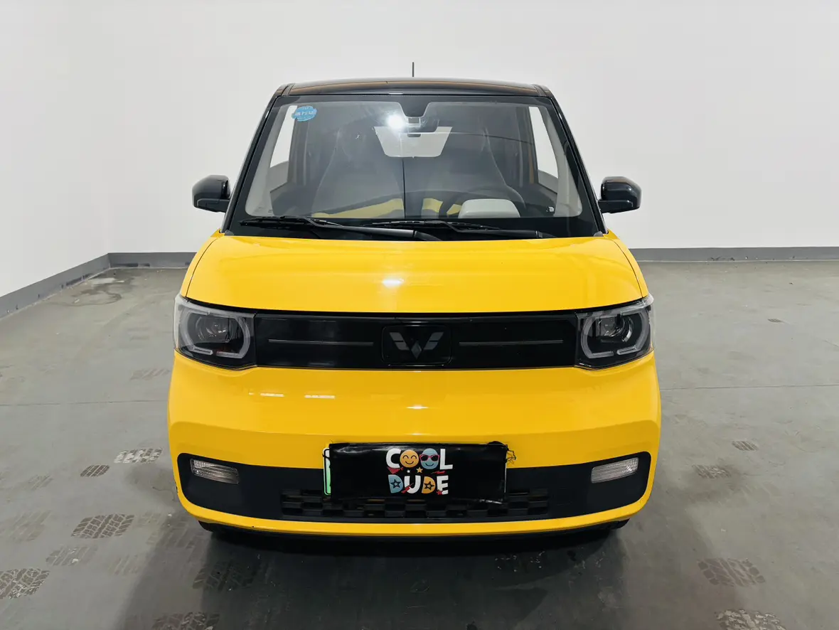 Wuling Hongguang MINIEV  из Китая