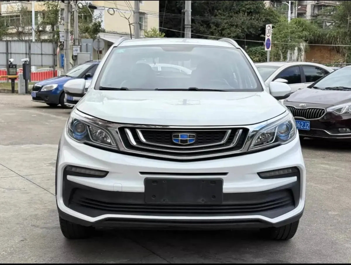 Geely Vision X3  из Китая
