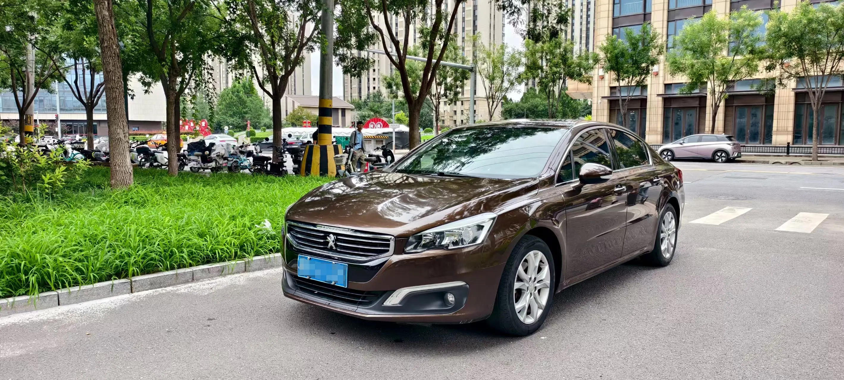Peugeot 508  из Китая