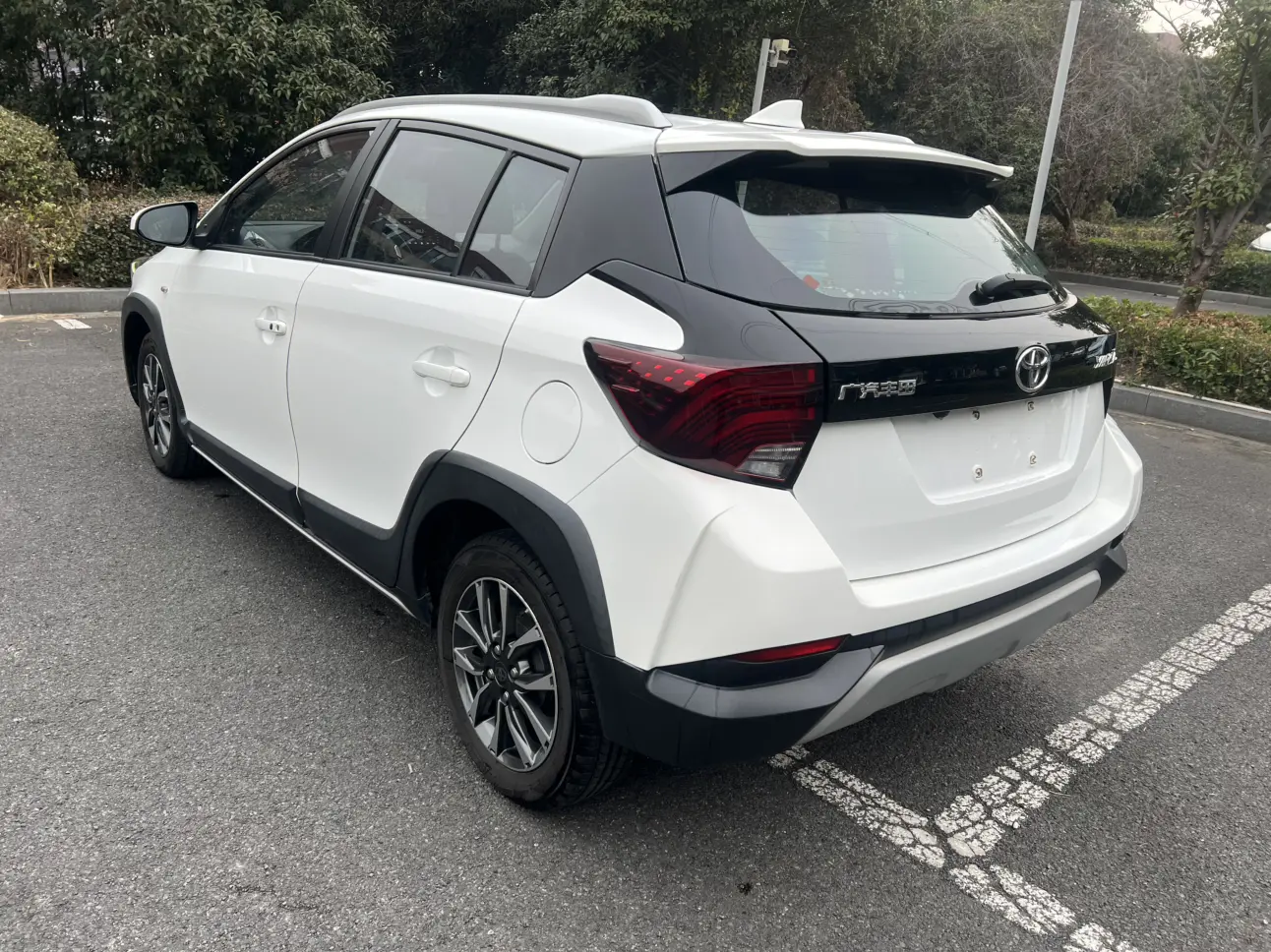 Toyota Yaris L  из Китая