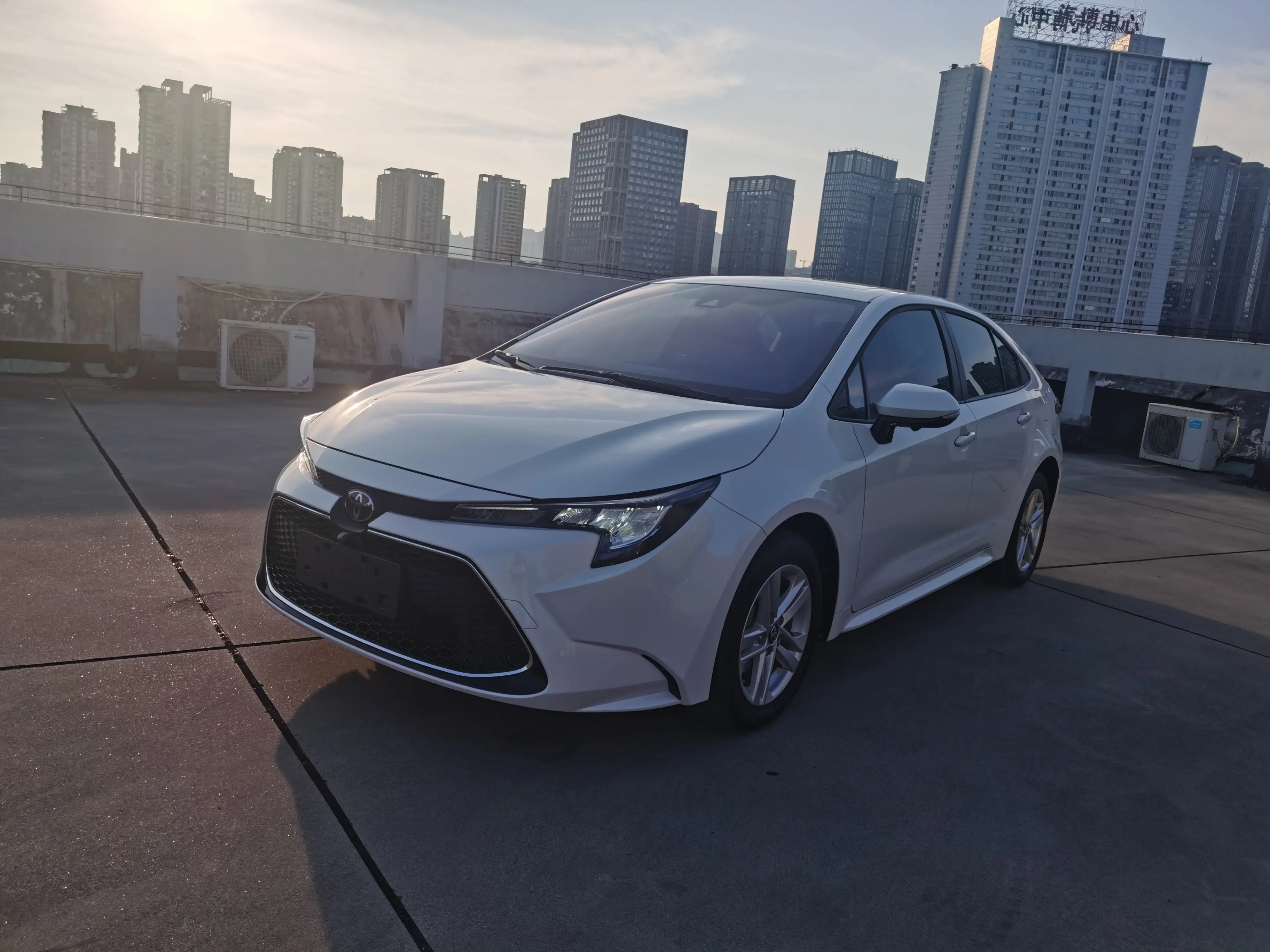 Toyota Levin (Lei Ling)  из Китая