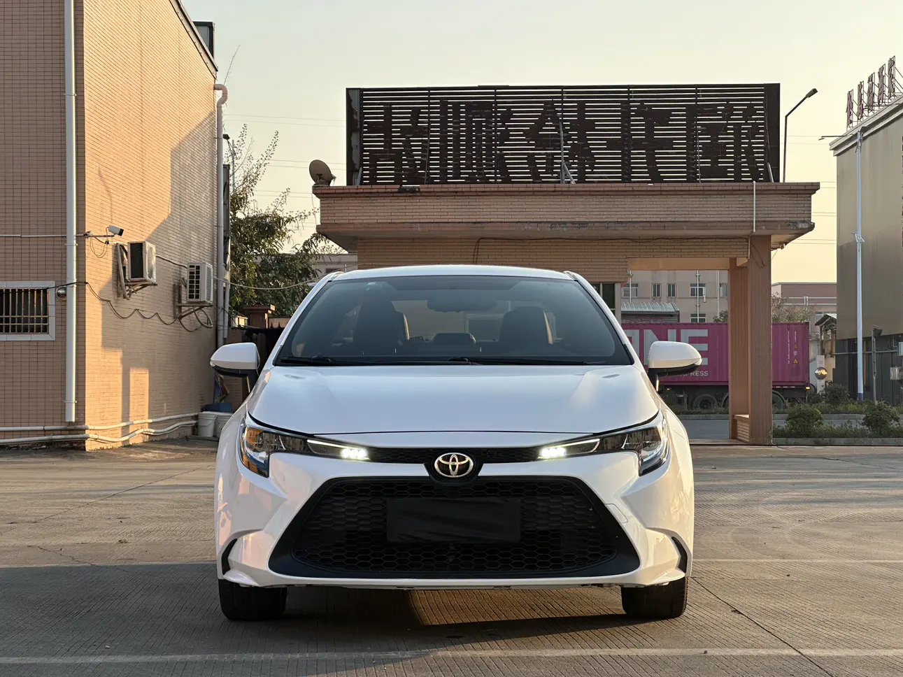 Toyota Levin (Lei Ling)  из Китая