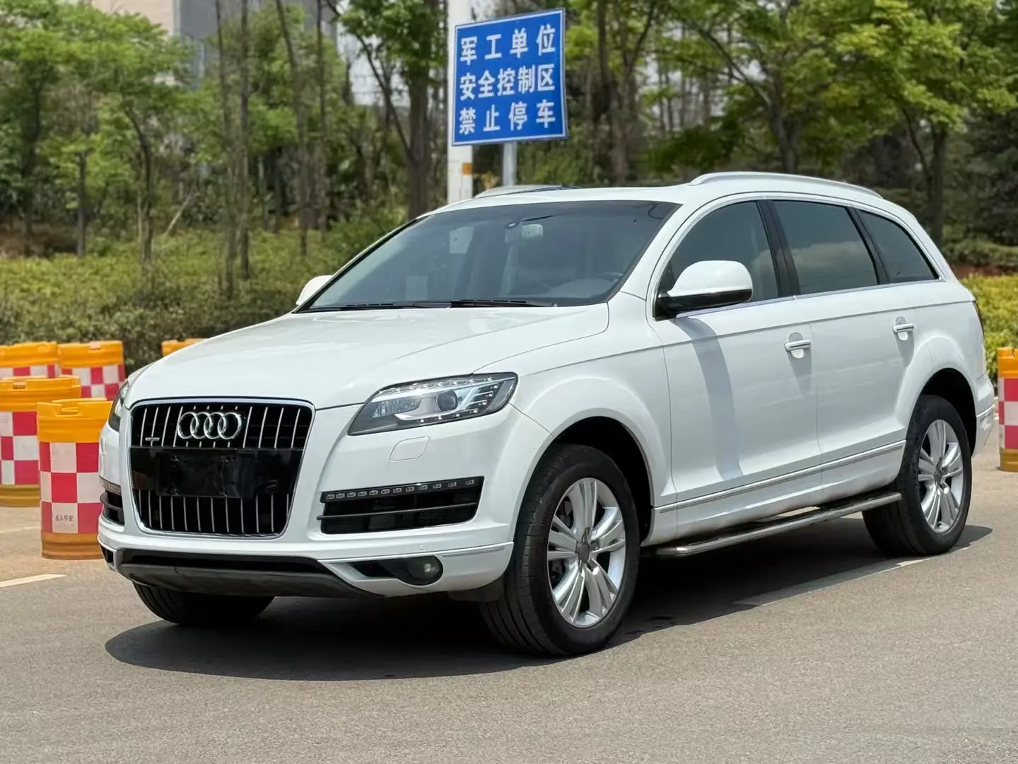 Audi Q7  из Китая