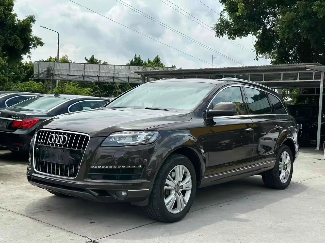 Audi Q7  из Китая