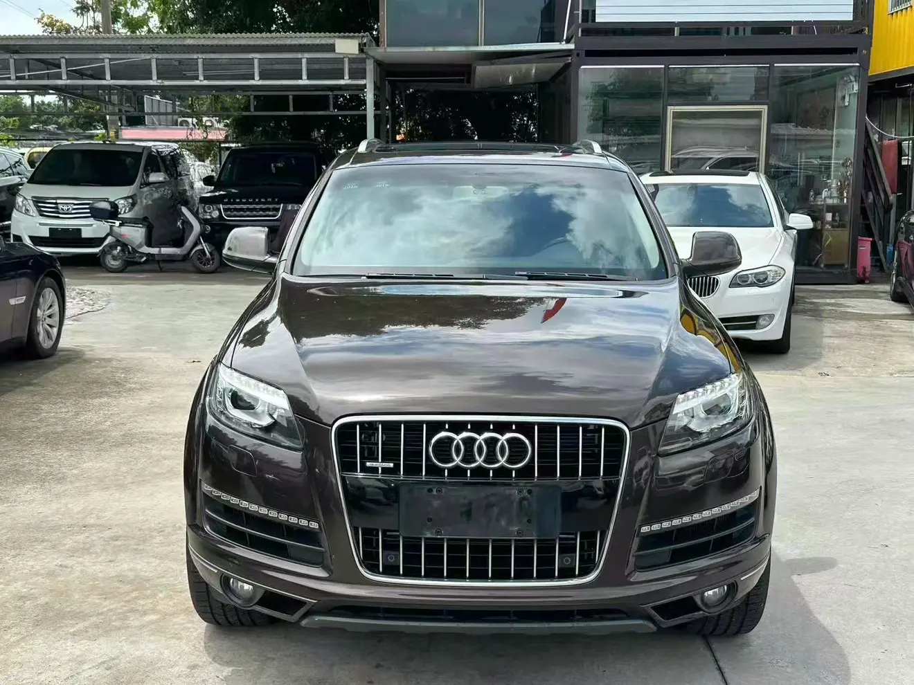 Audi Q7  из Китая