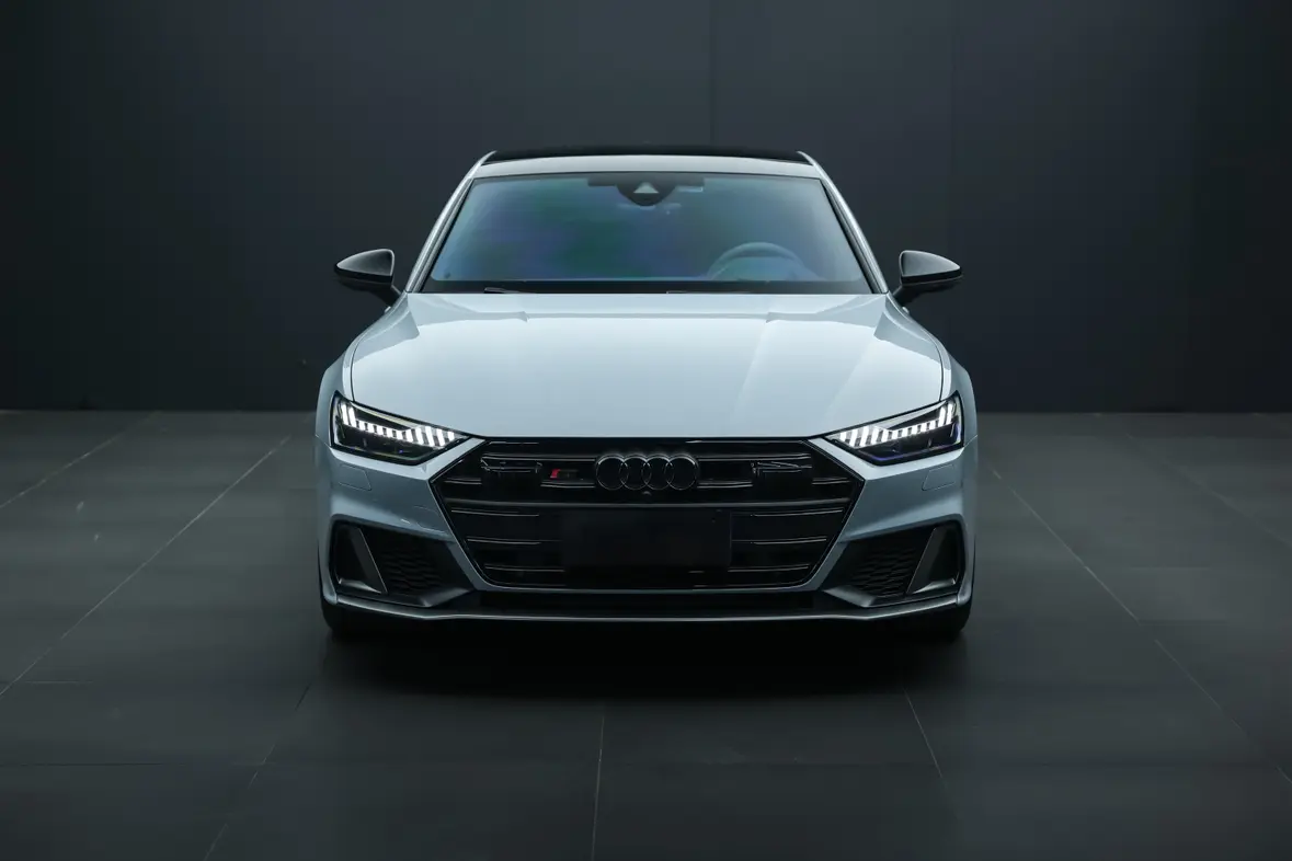 Audi S7  из Китая