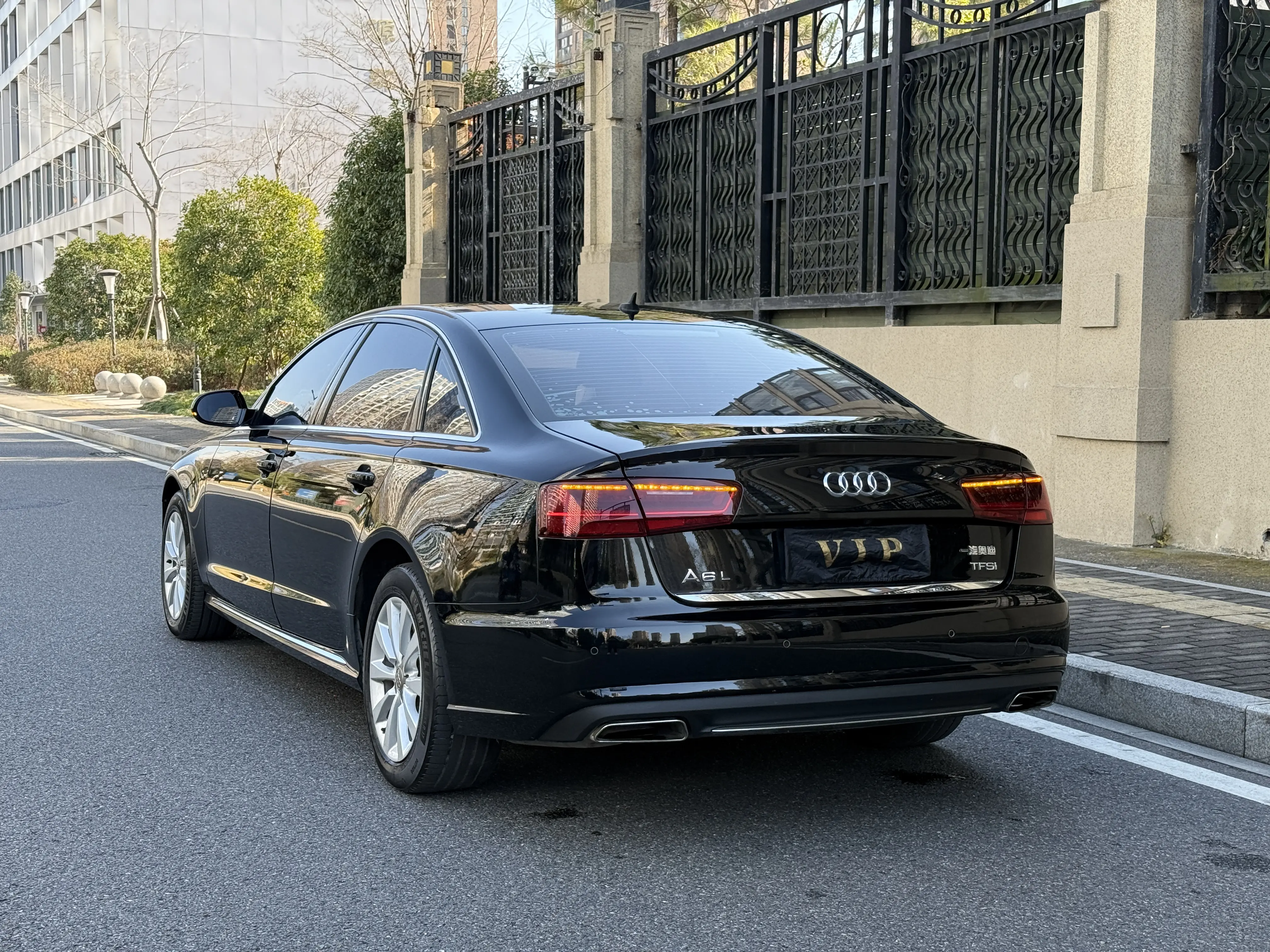 Audi A6L  из Китая
