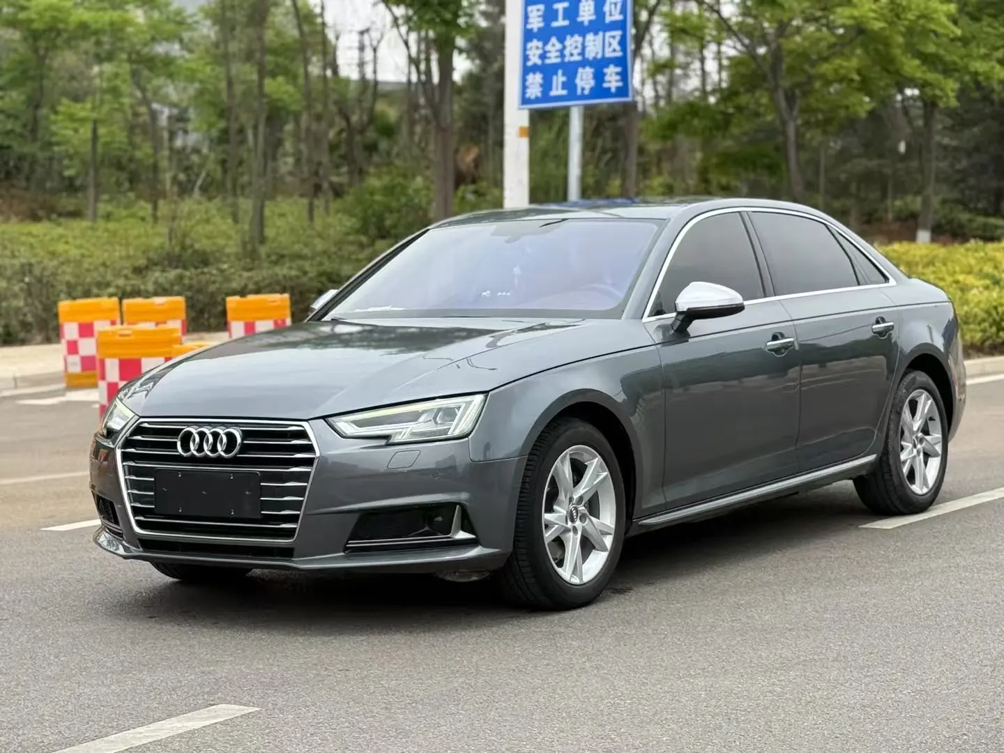 Audi A4L  из Китая