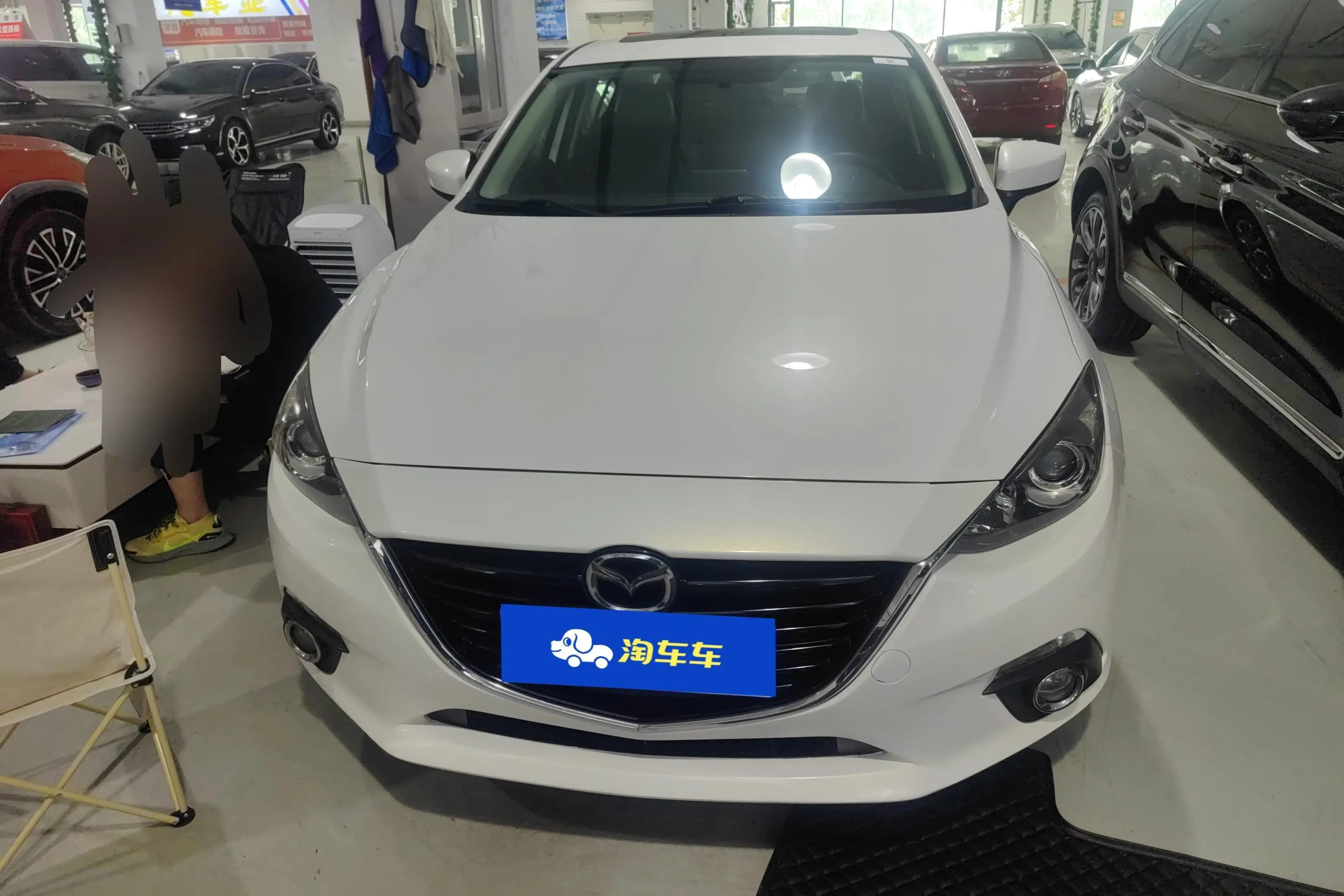 Mazda Axela (Mazda3)  из Китая